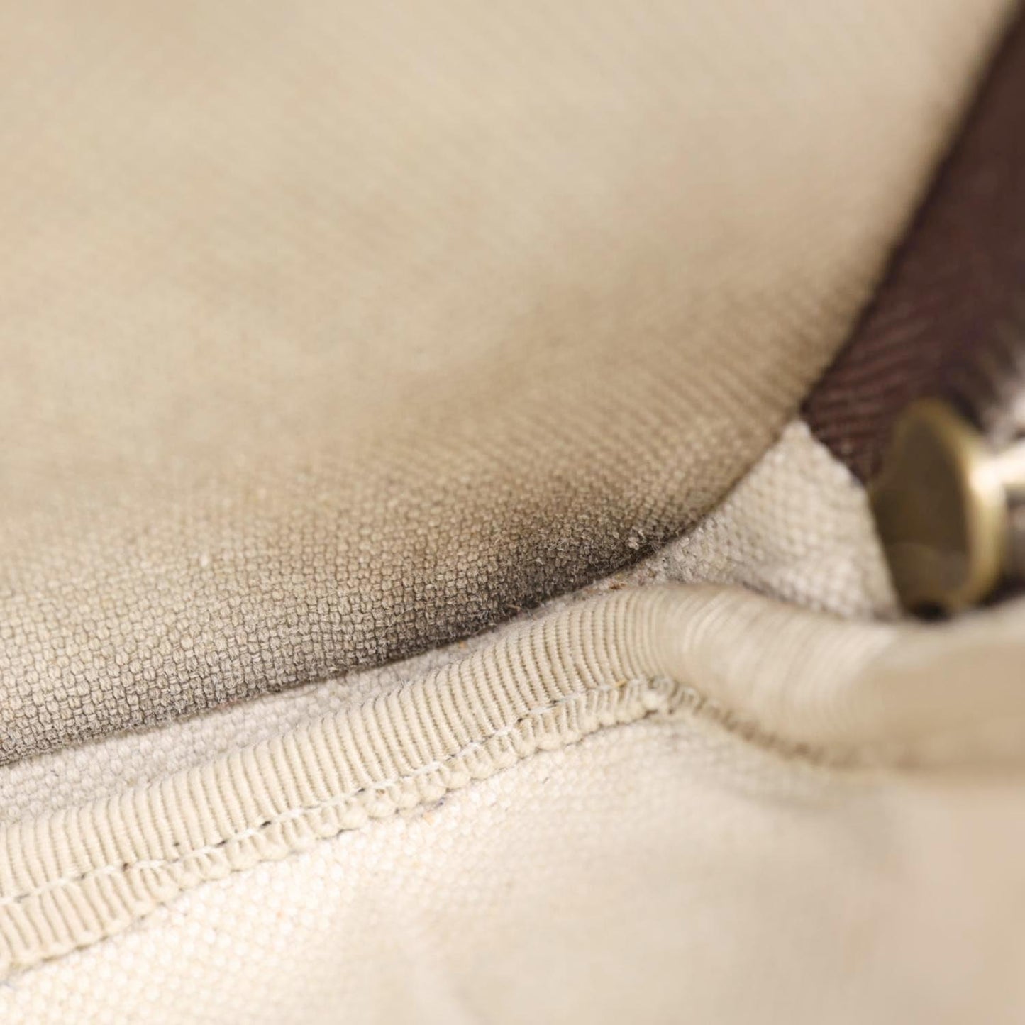 Gucci Neo Mini GG Supreme Canvas Crossbody Bag Beige 658556