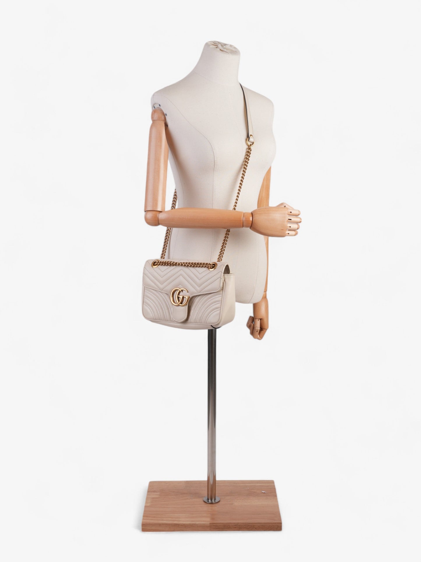 Gucci Marmont Small Shoulder Bag Leather Matelasse 5