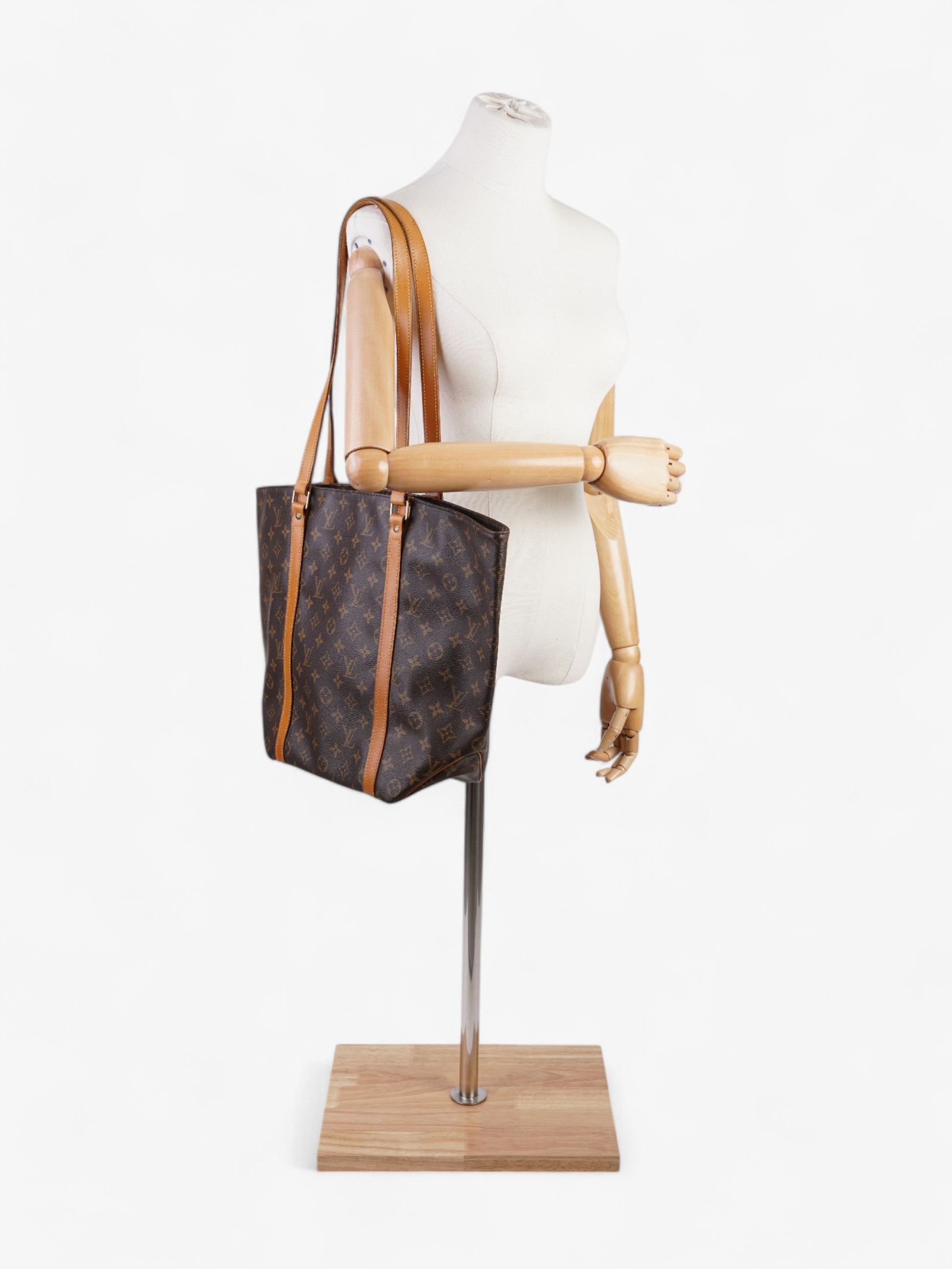 Louis Vuitton Sac Shopping Coated Monogram Brown Canvas Coated Canvas Apparel