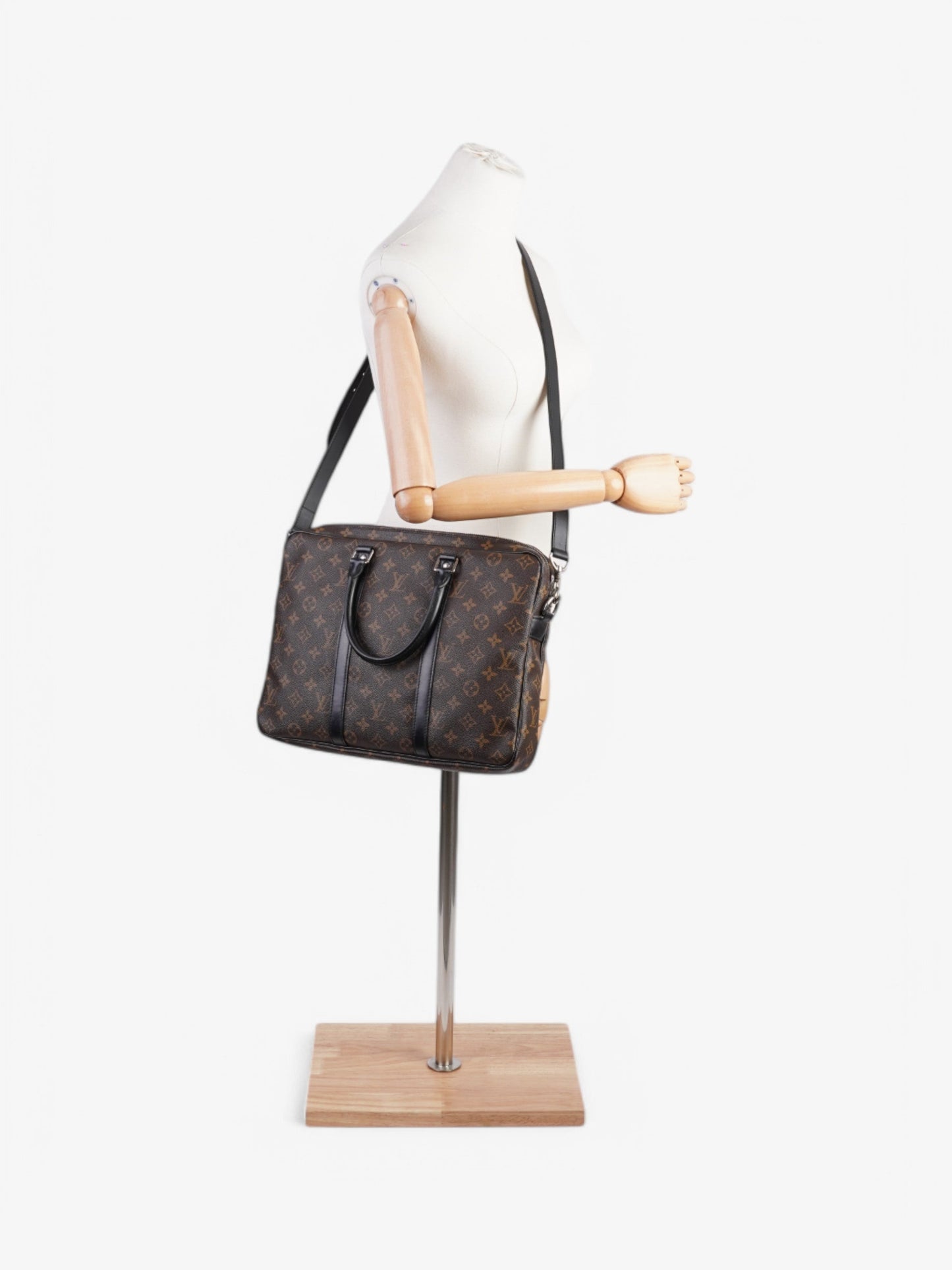 Louis Vuitton Porte-Documents Voyage Coated Monogram Black Canvas Coated Canvas Apparel