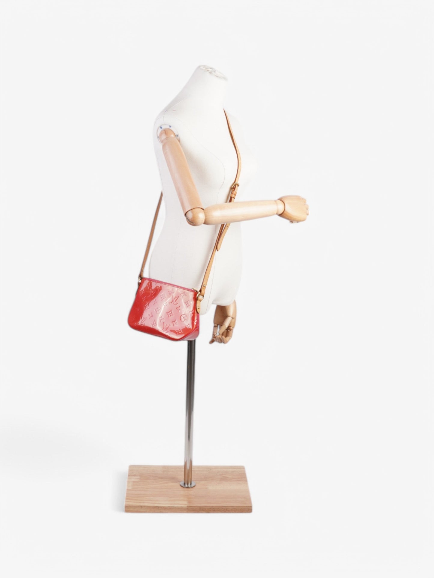 Louis Vuitton Minna Street Vernis Leather Pink Handbag