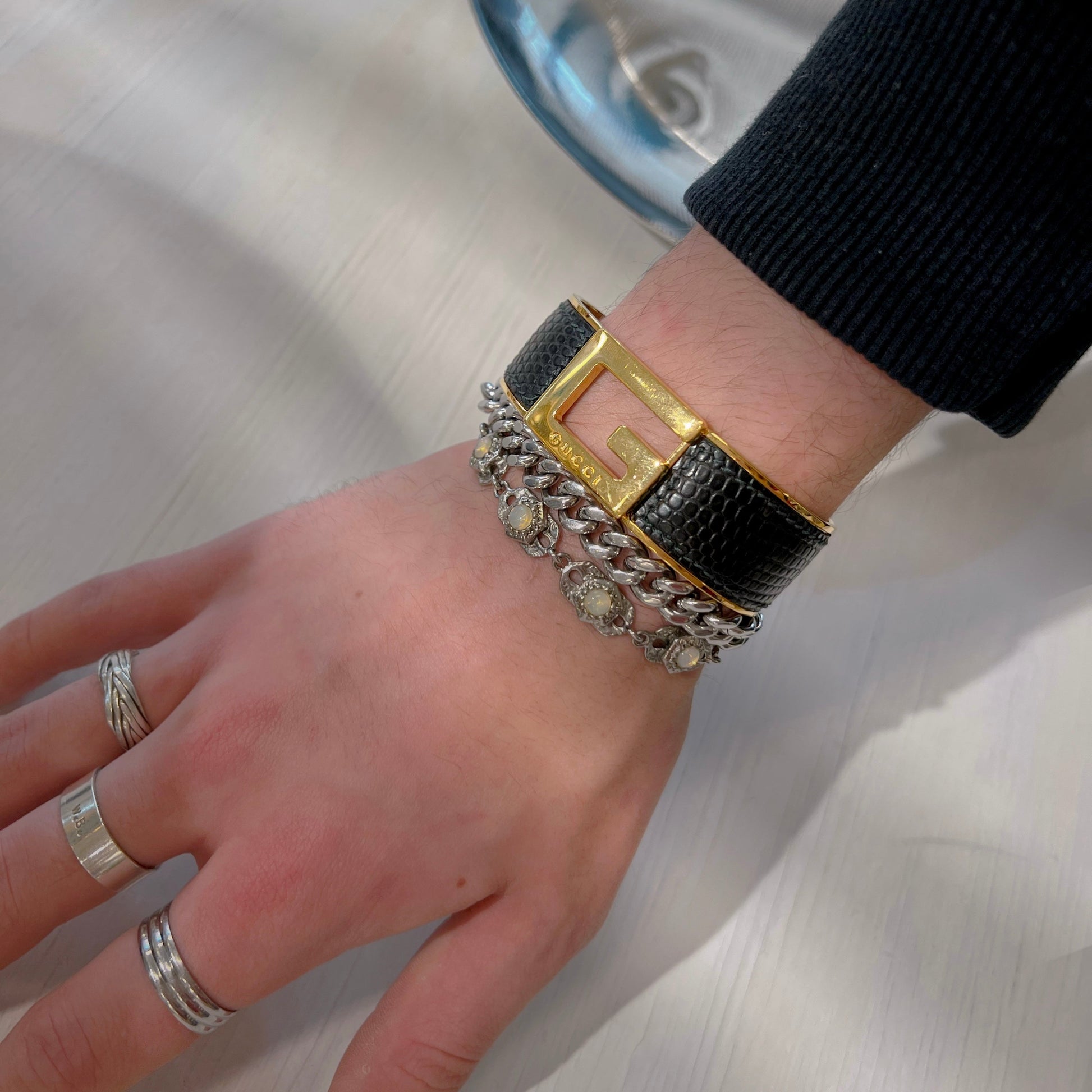Gucci single G plaque logo bracelet