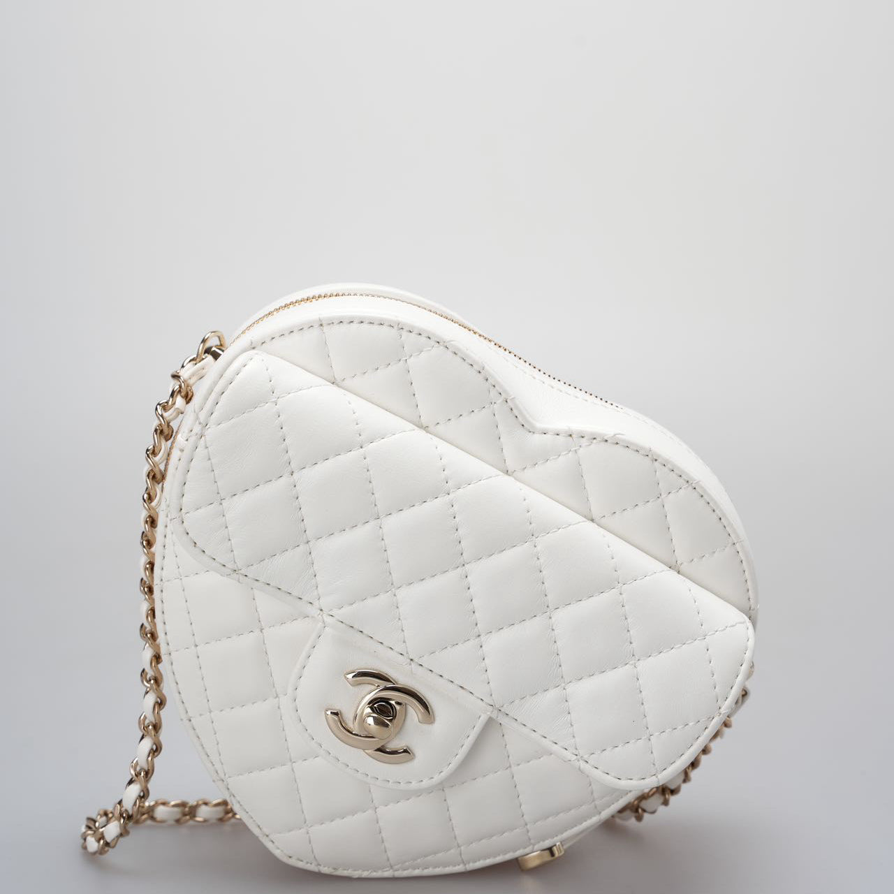 Chanel Heart Bag CC in Love Heart Clutch with Chain in White Lambskin with champagne Gold Hardware