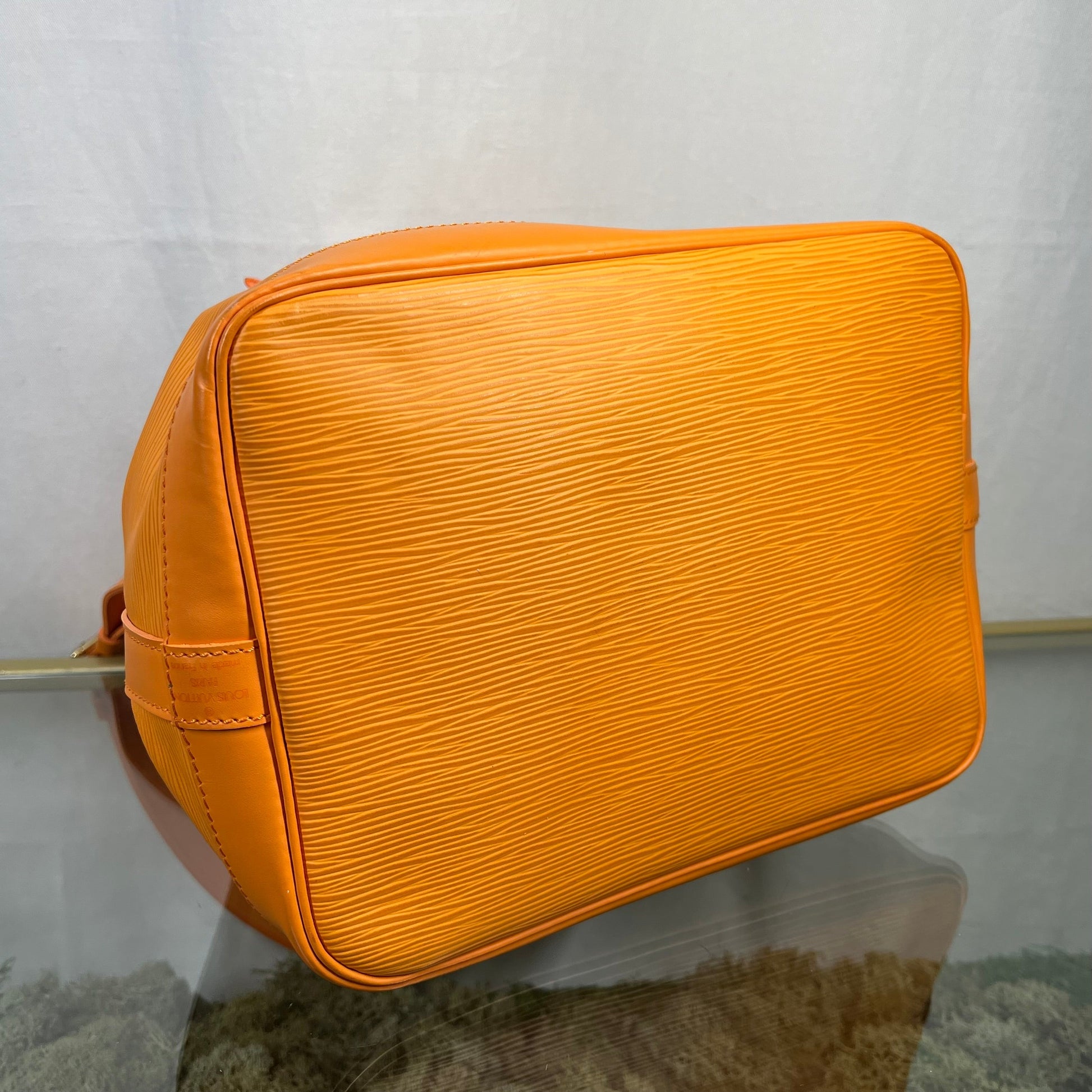 LOUIS VUITTON Petit Noe Mandarin Epi Leather   Bucket Bag