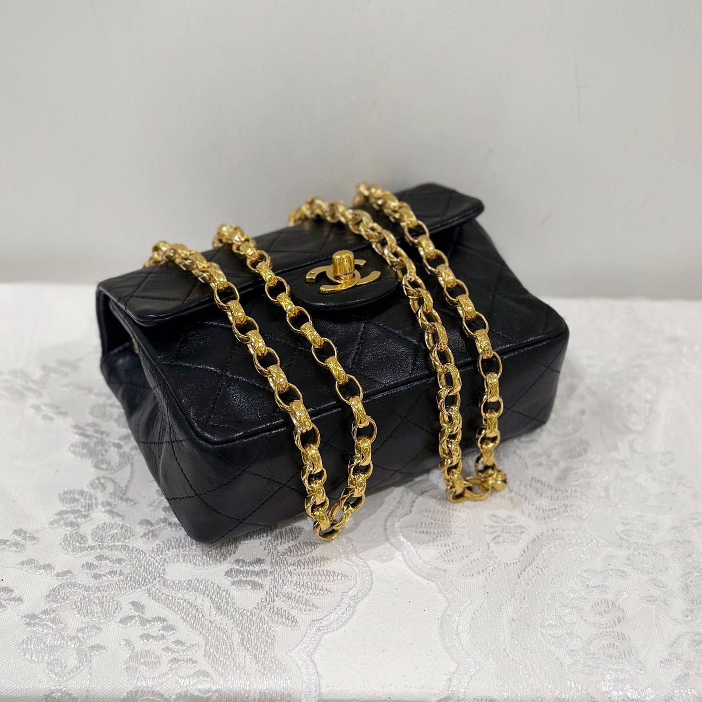 Chanel   mini classic flap 18cm