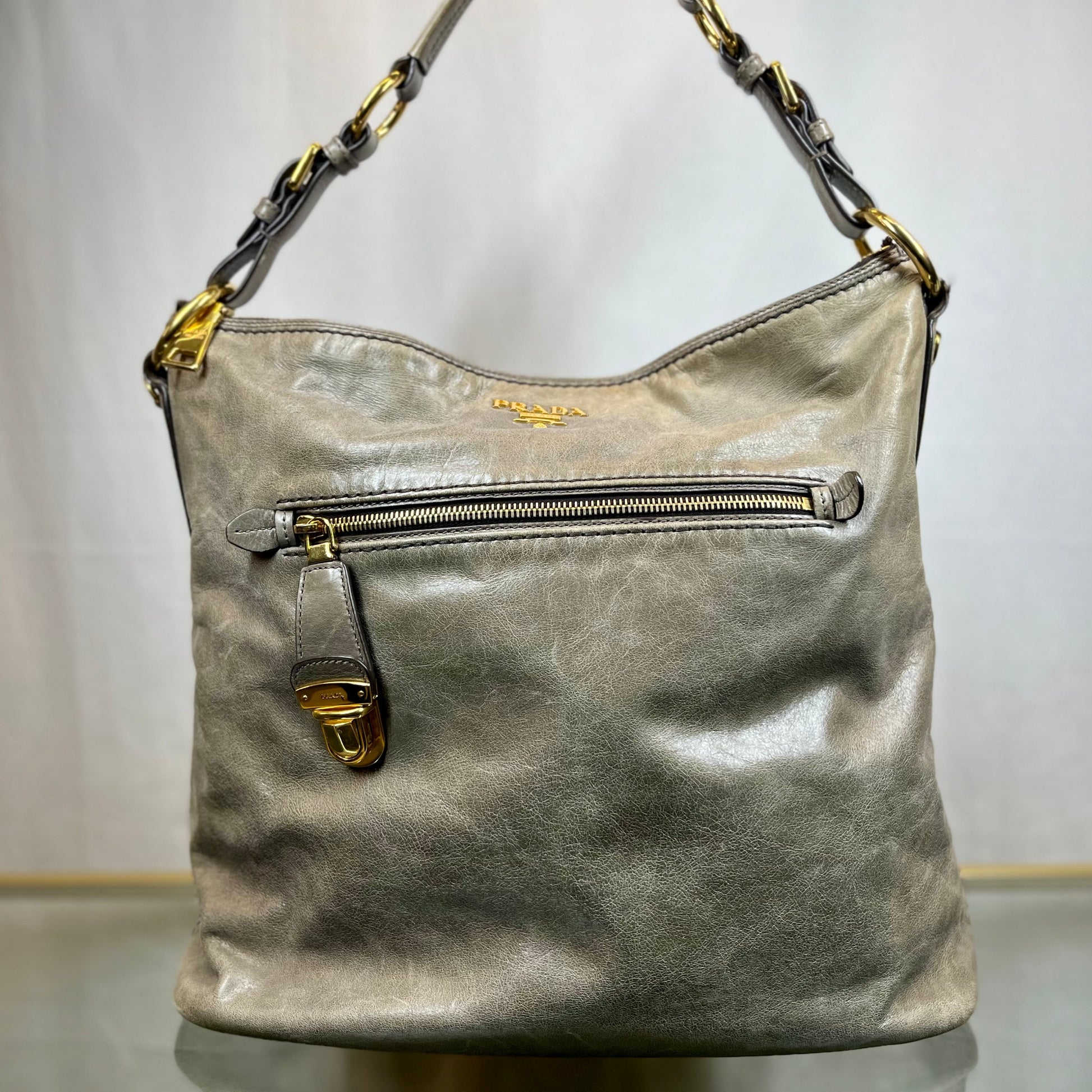 Prada Fumo Shine Hobo Bags Vitello Shoulder Bag