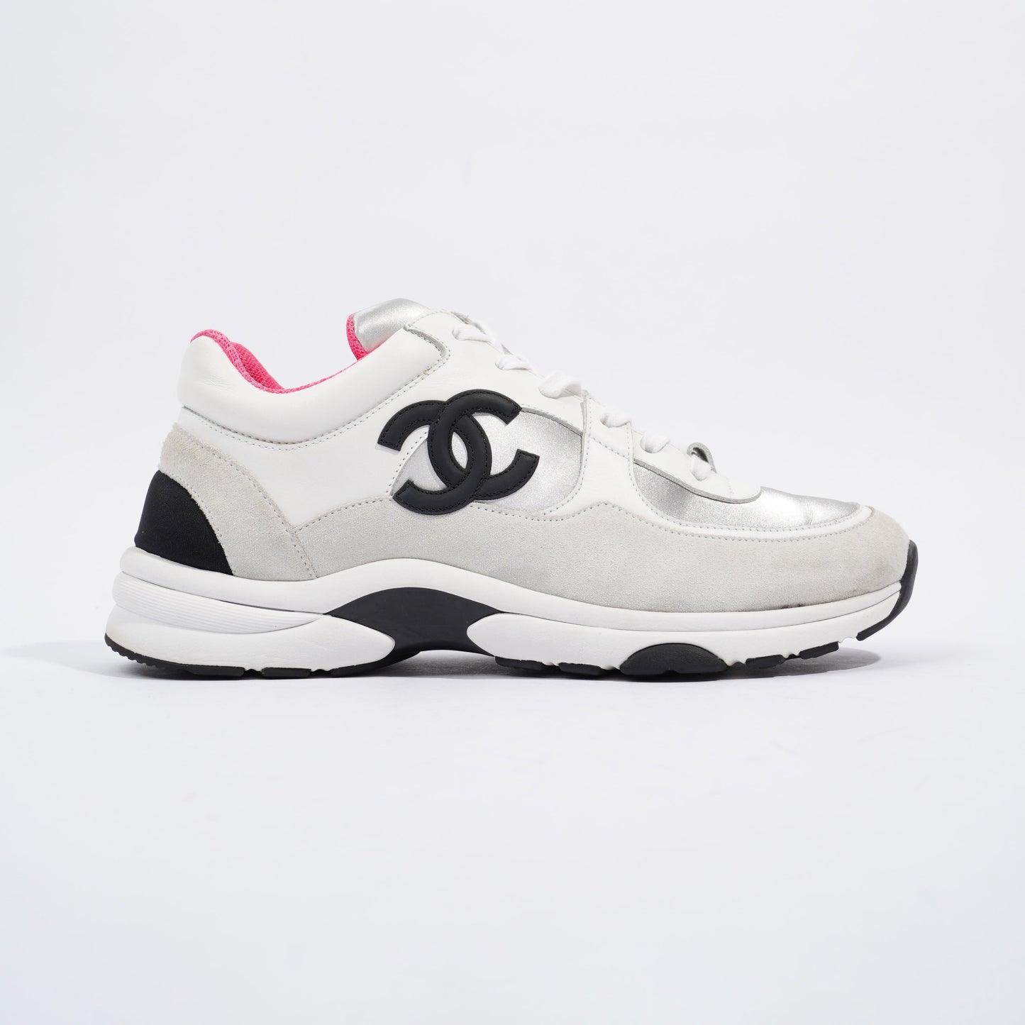 Chanel CC Logo Sneaker White   Silver   Black Suede EU 38.5 UK 5.5