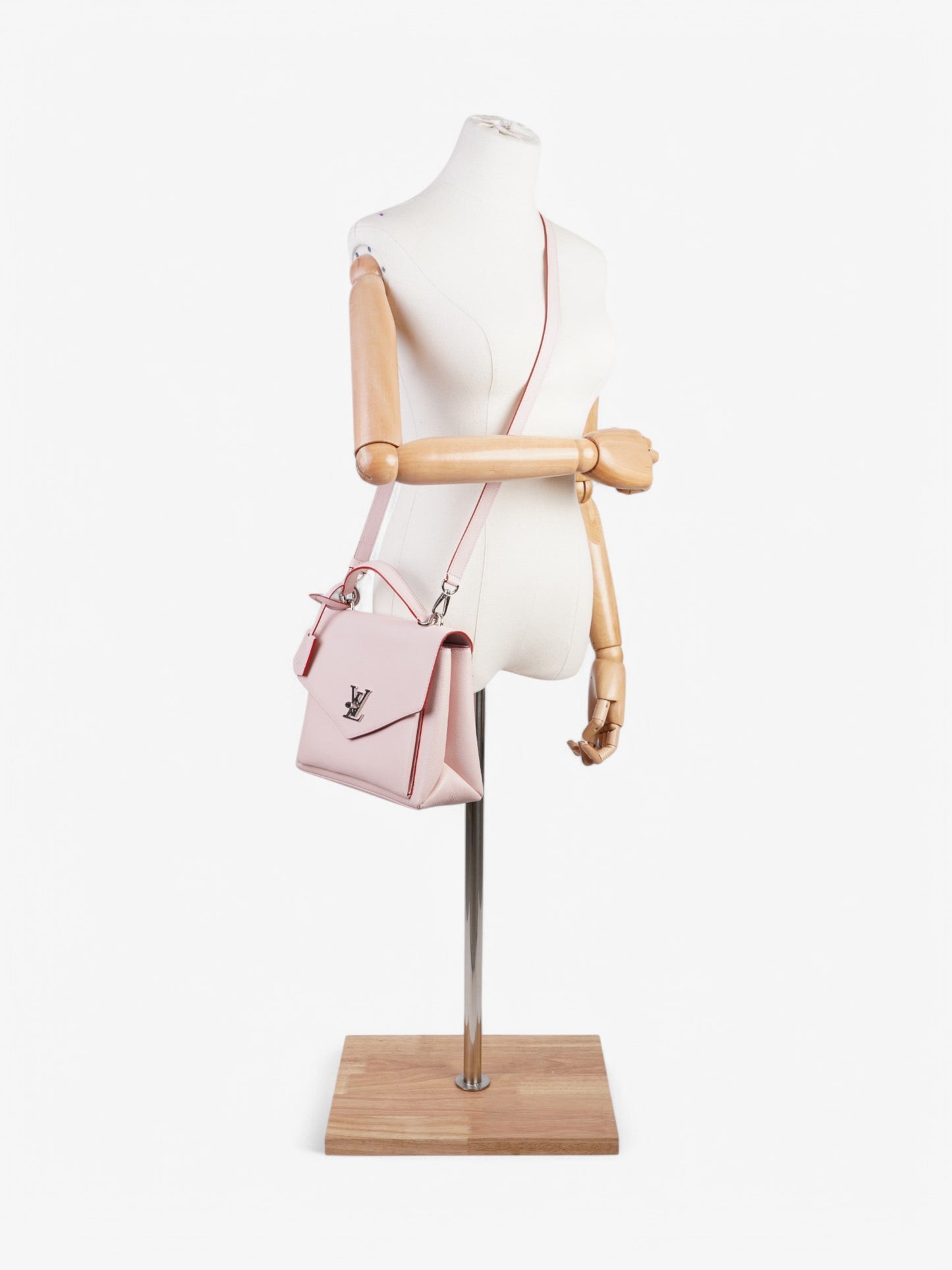 Louis Vuitton Lock Me Leather Pink Handbag