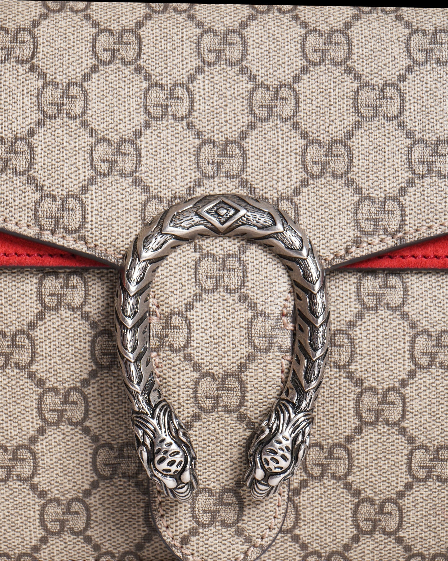 Gucci Beige Dionysus Medium Shoulder Bag