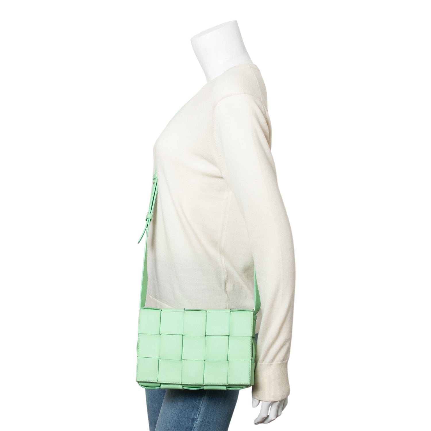 Bottega Veneta Intrecciato Classic Cassette Bag Leather Green Travel Bag