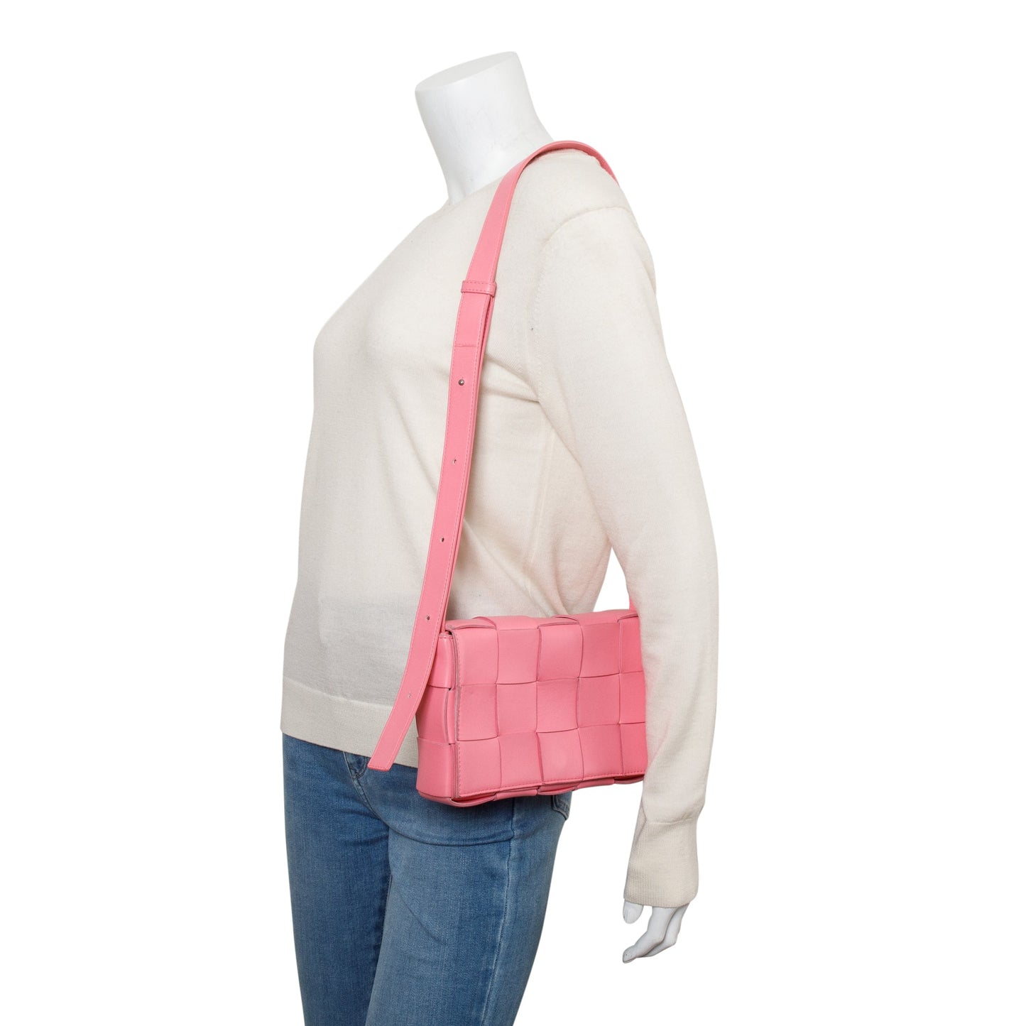 Bottega Veneta Intrecciato Classic Cassette Bag Leather Pink Travel Bag