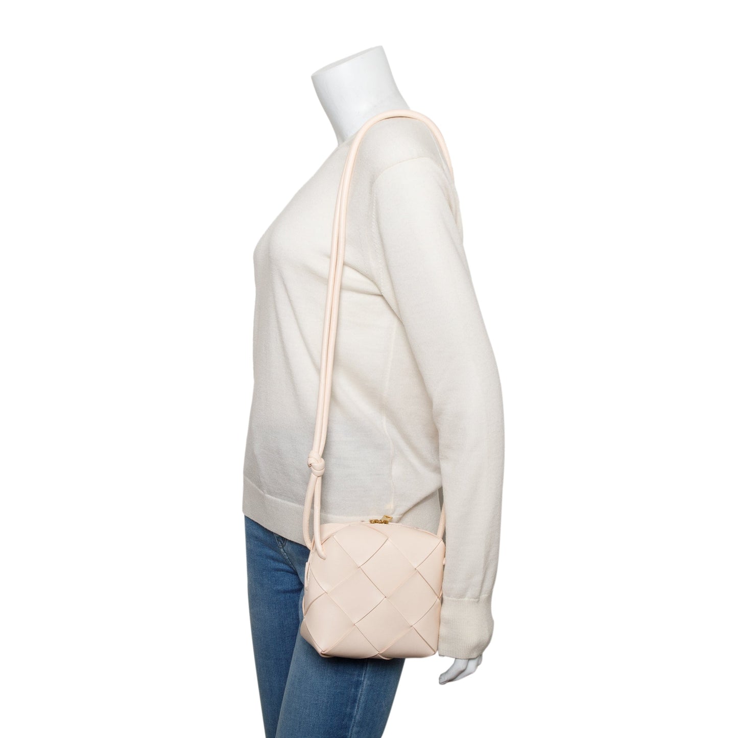 Bottega Veneta en Lotus Maxi Intrecciato Nappa Cassette Camera Leather Mini Travel Bag