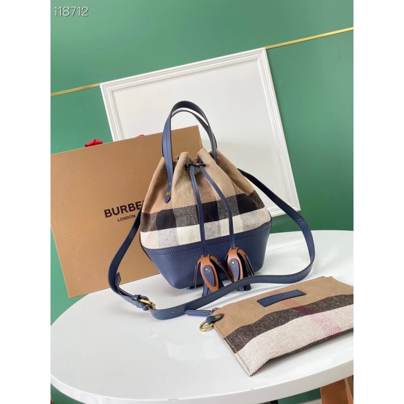 Burberry Burberry Bucket Bag Bbr00275