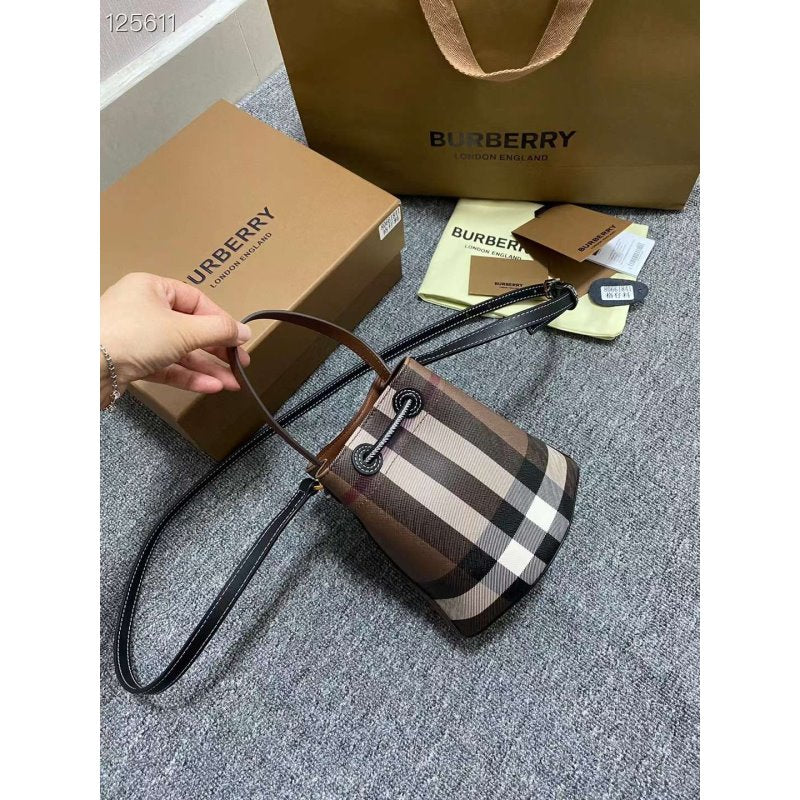 Burberry Burberry Mini Bucket Bag Bgmp0574