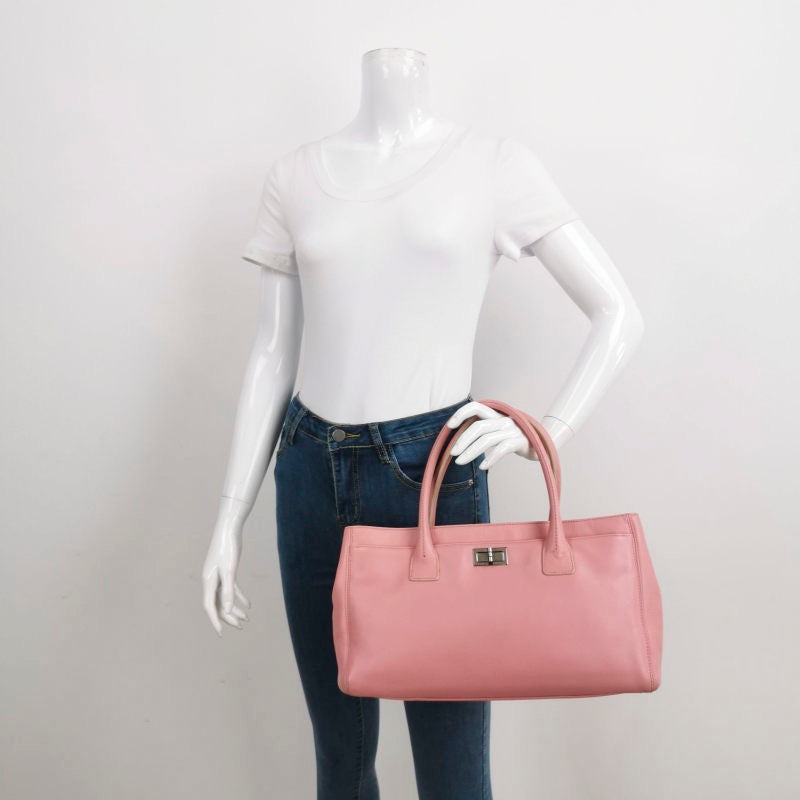 Chanel Cerf Executive East West Caviar Hardware Pink Silver Small Leather Handbag