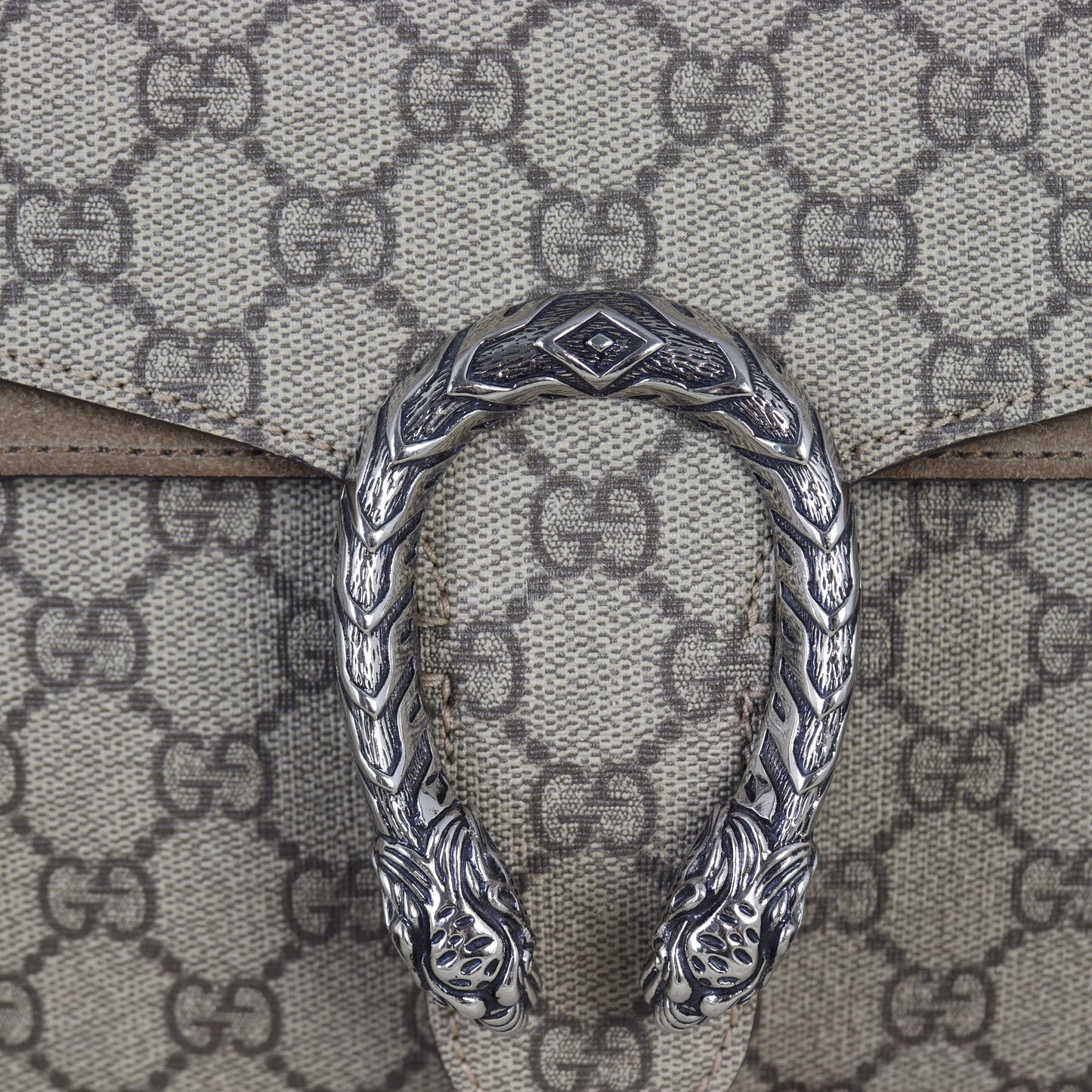 Gucci Dionysus GG Supreme Small Shoulder Bag