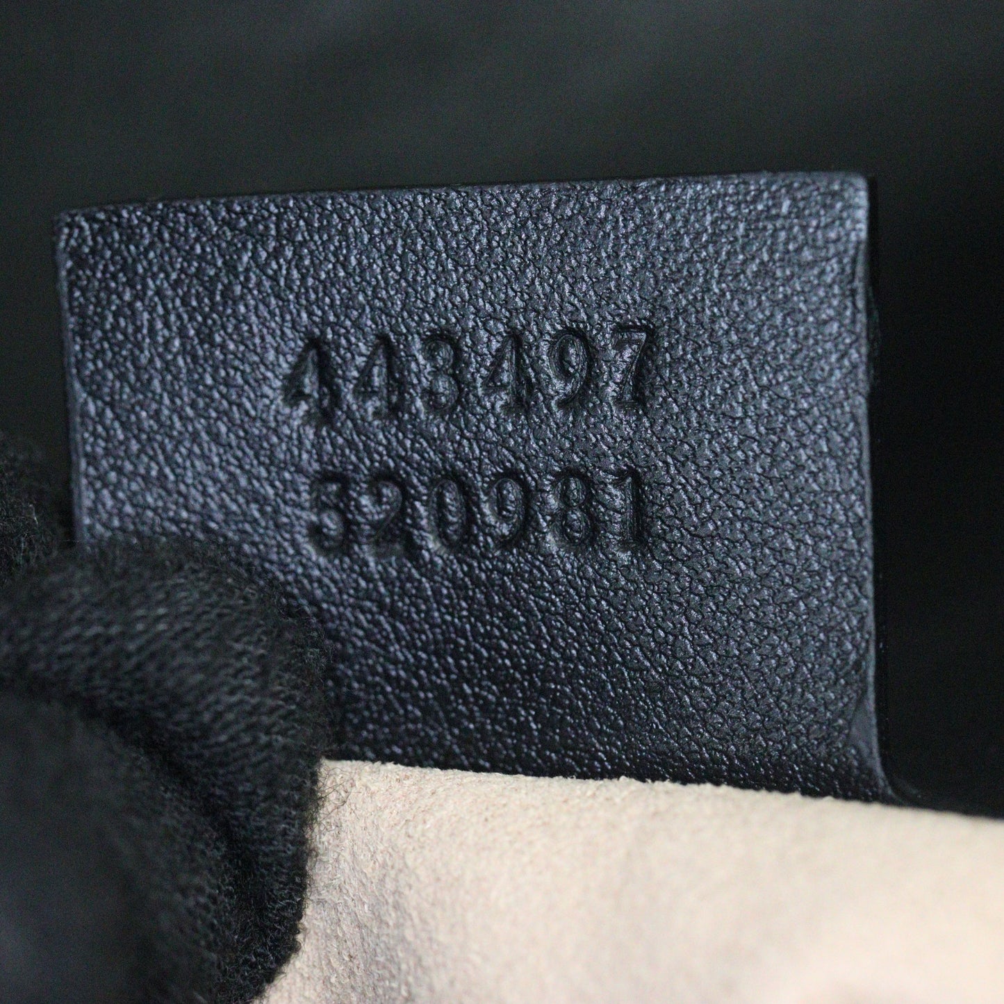 Gucci GG Marmont Matelasse Medium Shoulder Bag