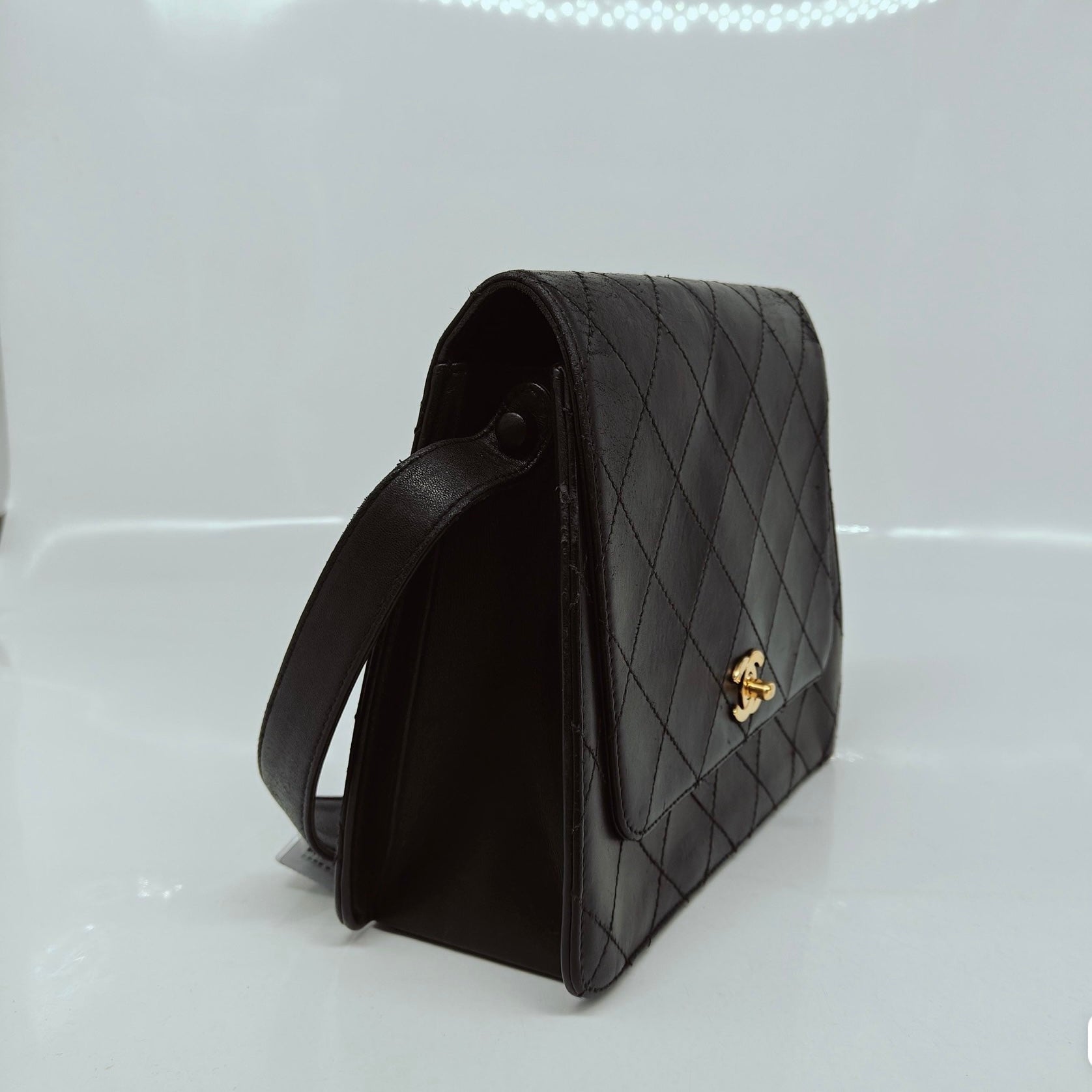 Chanel Kelly Style Diamond Stitch Hardware Black Gold Leather Shoulder Bag