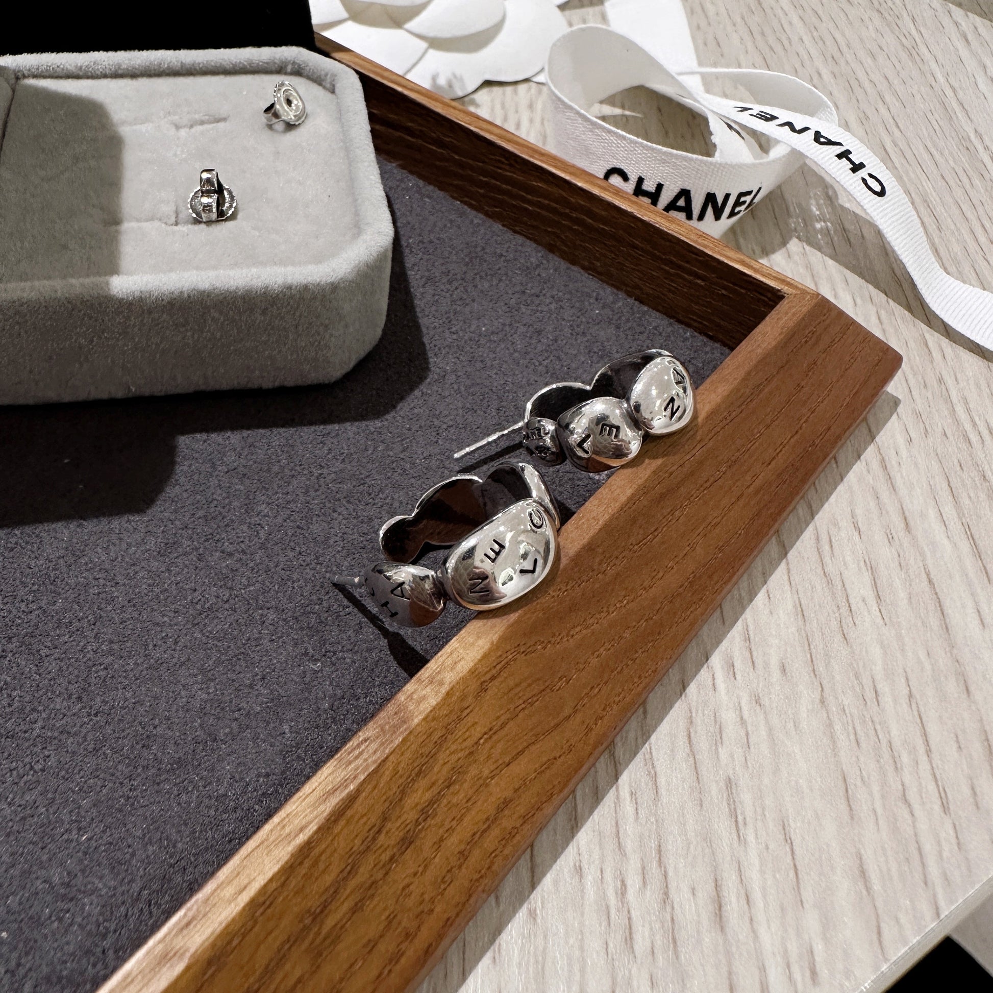 Chanel   earrings