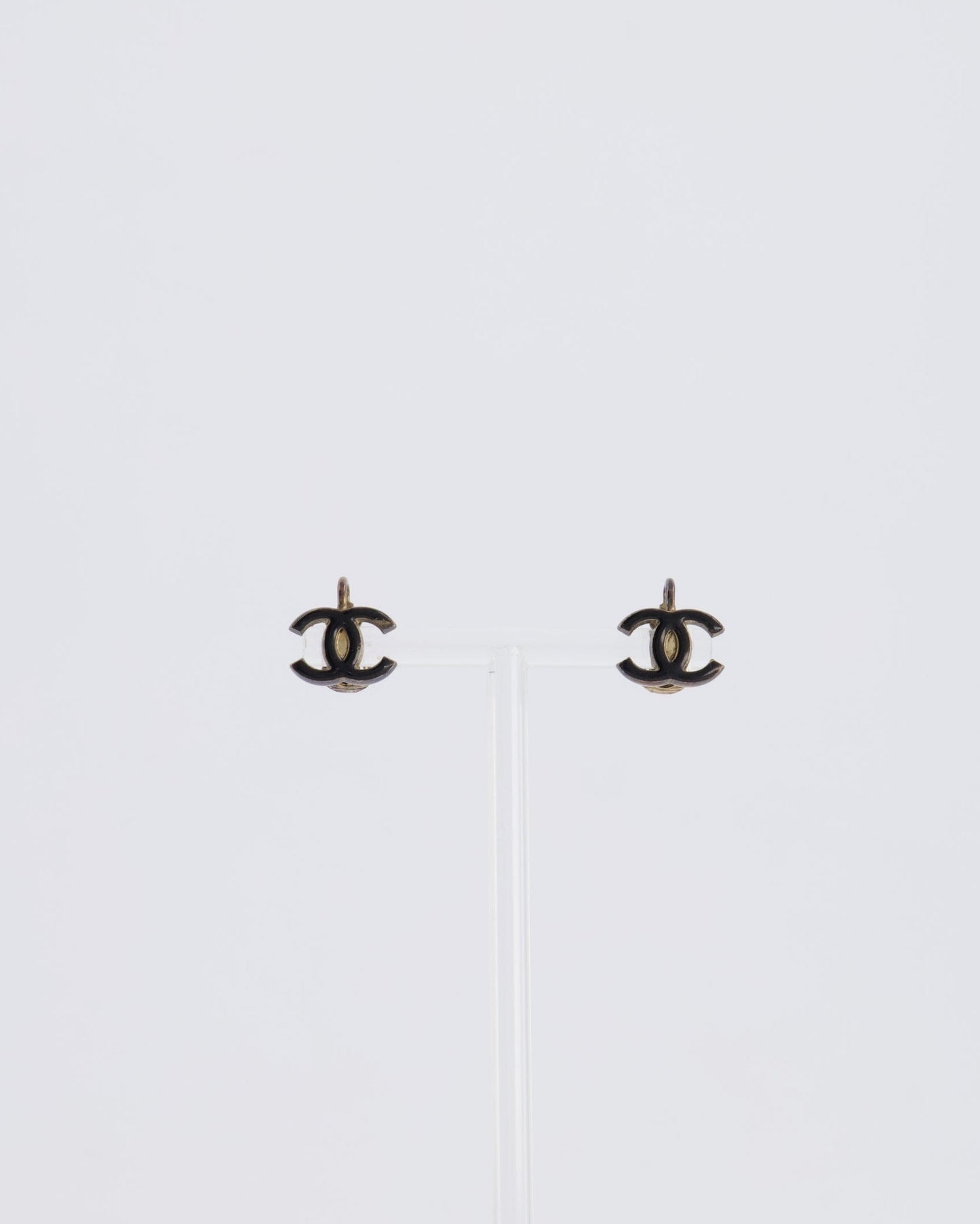 Chanel *hot* Ruthenium and Black Enamel CC Logo Earrings