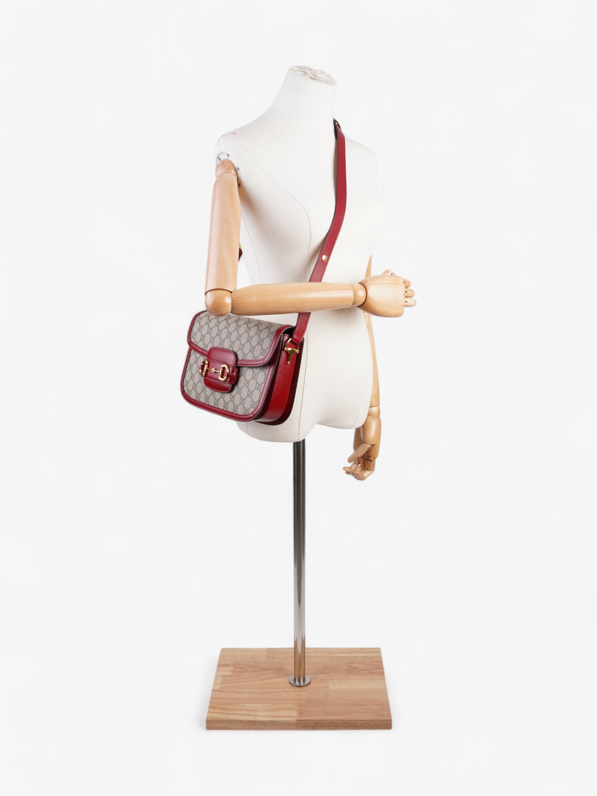 Gucci Horsebit Shoulder Bag In Coated With Red Leather Canvas