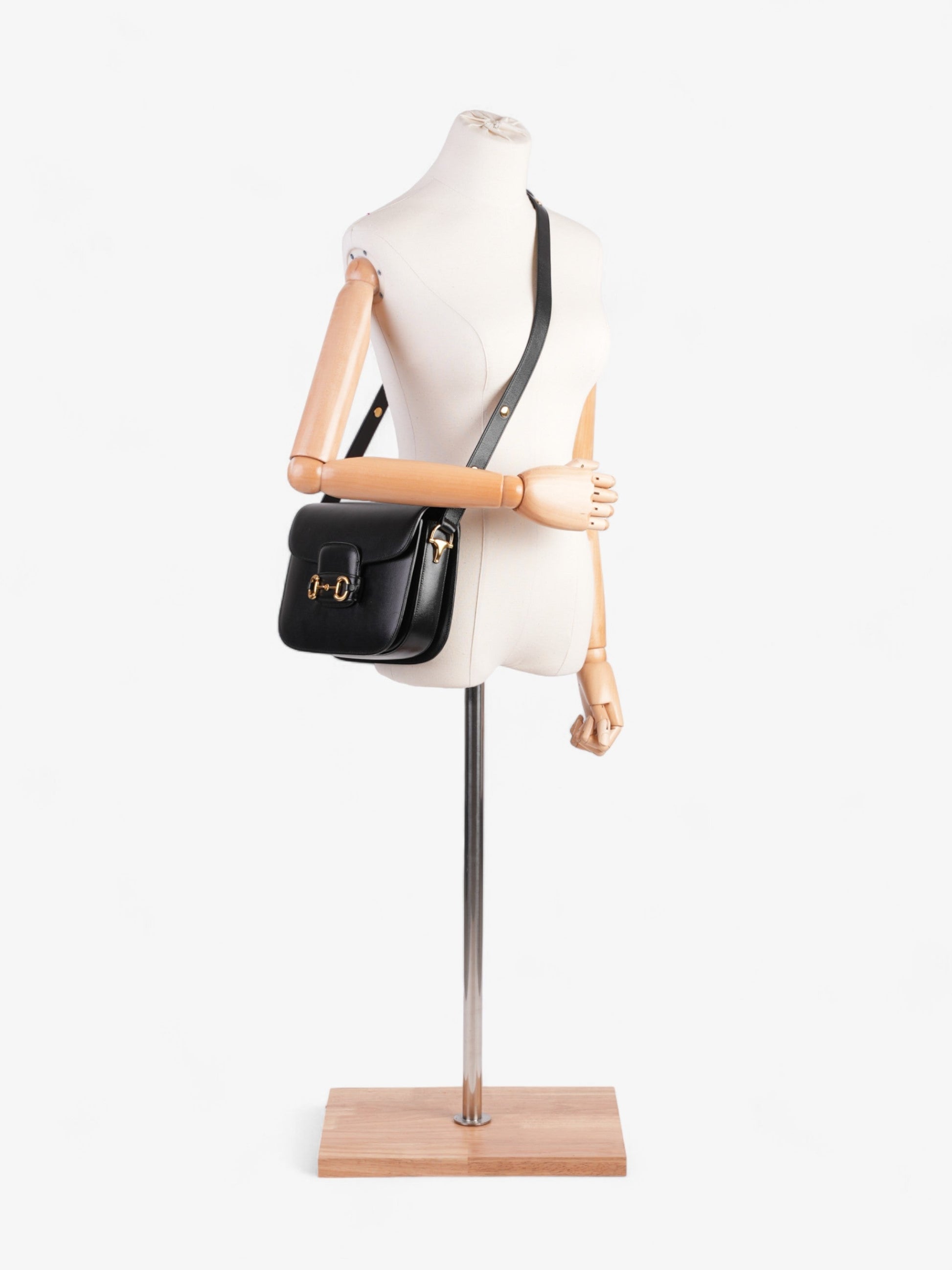 Gucci Horsebit Shoulder Bag Leather Black Black Leather
