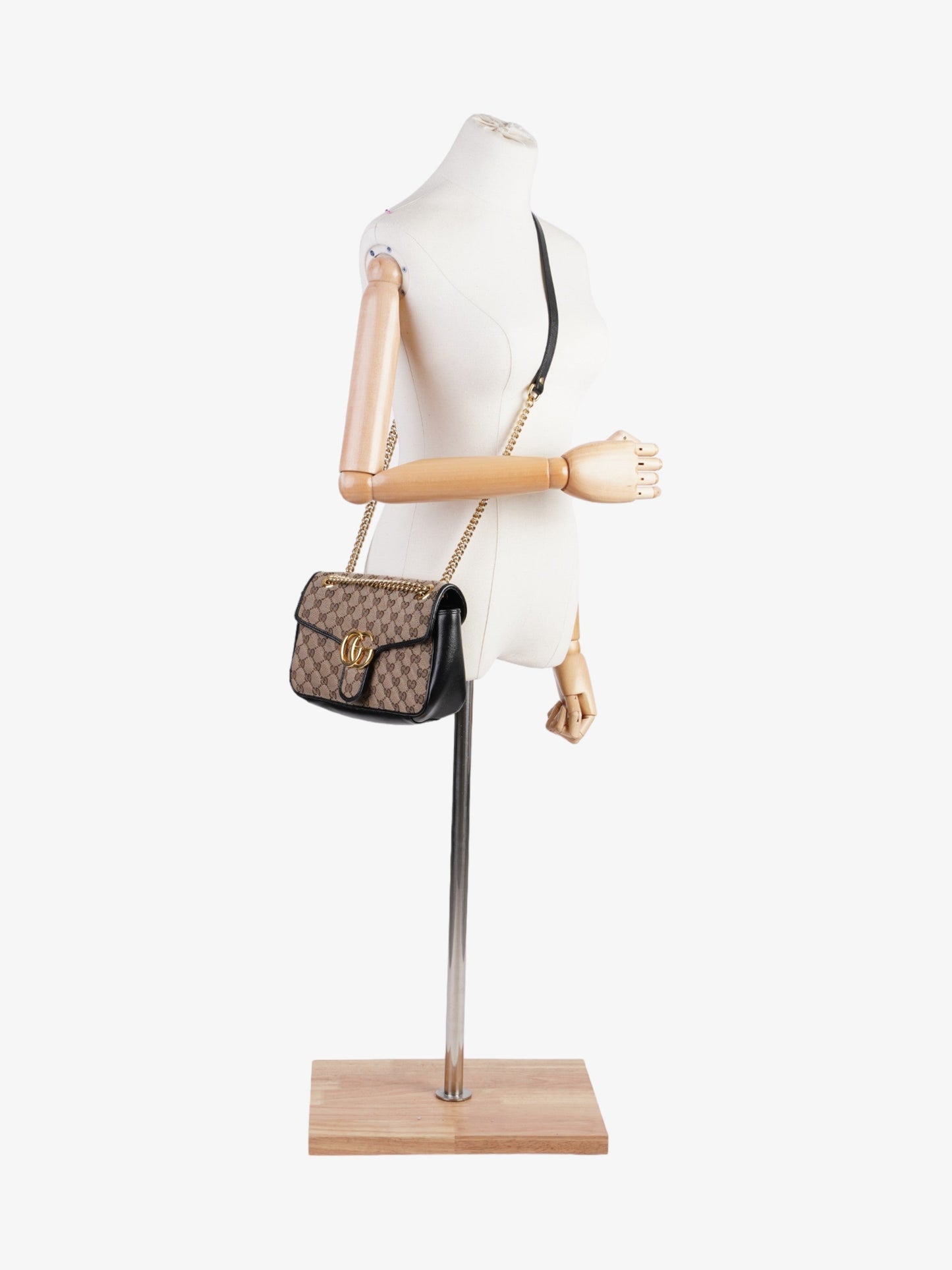 Gucci Marmont Flap And Ebony Supreme Small Shoulder Canvas Black Shoulder Bag