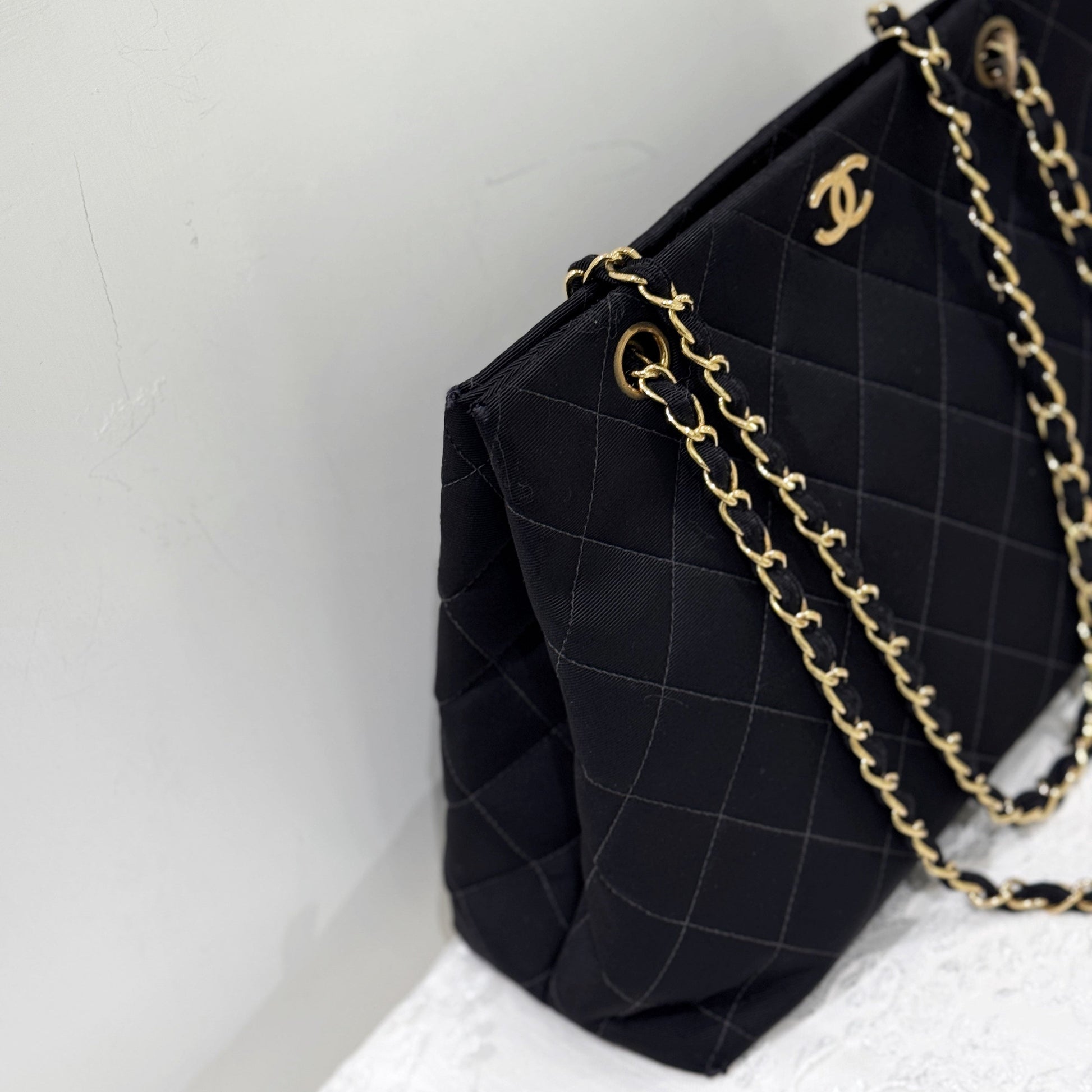 Chanel   quilted canvas chain tote