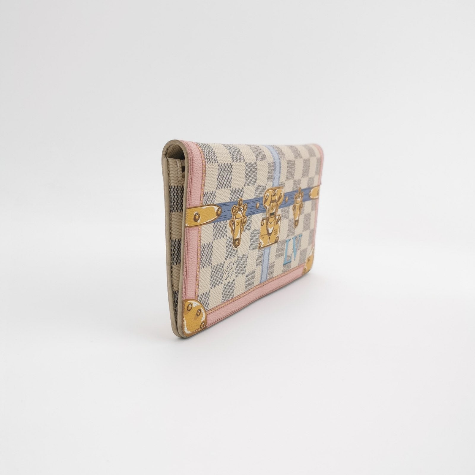 Louis Vuitton Azur Summer Trunks Pochette Weekend Damier White Clutch Bag