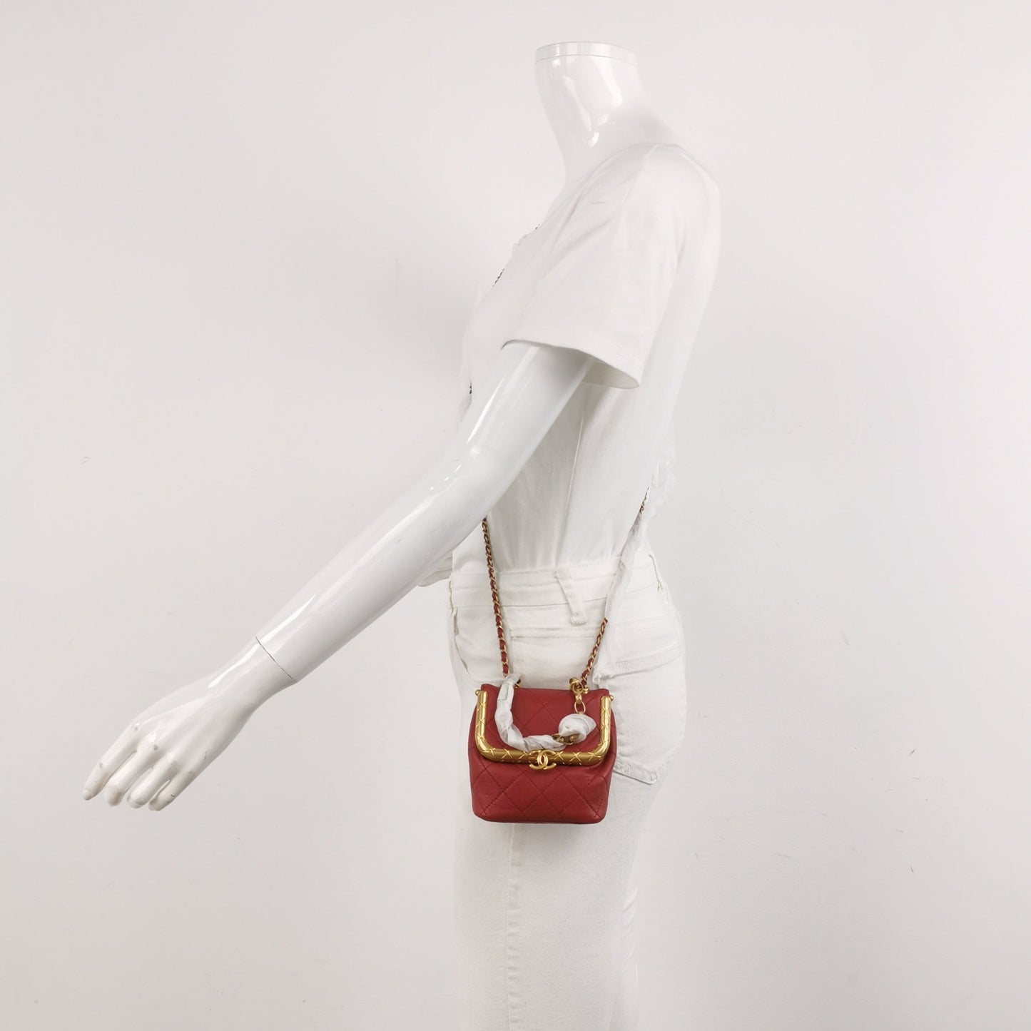 Chanel Kiss Clasp Super Lambskin -tone Hardware Red Gold Lock Leather Mini Bag Tone Hardware
