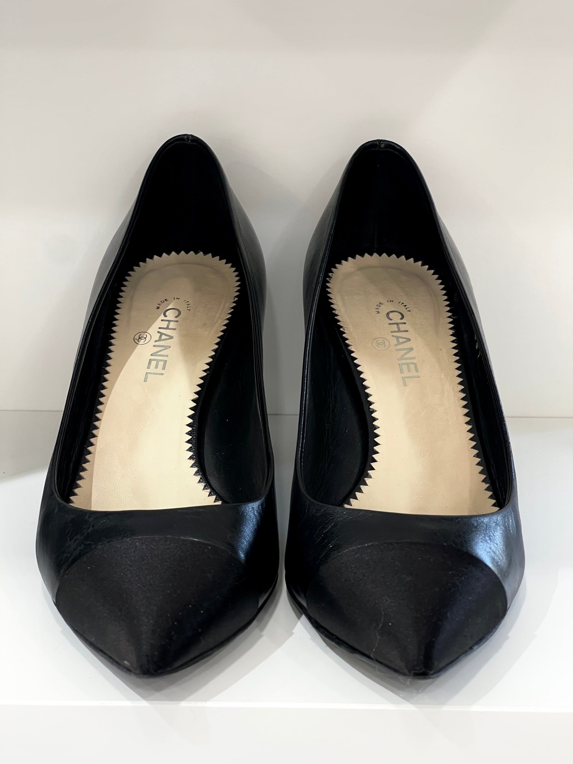 CHANEL CC CAP TOE PEARL EMBELLISHED HEEL PUMPS