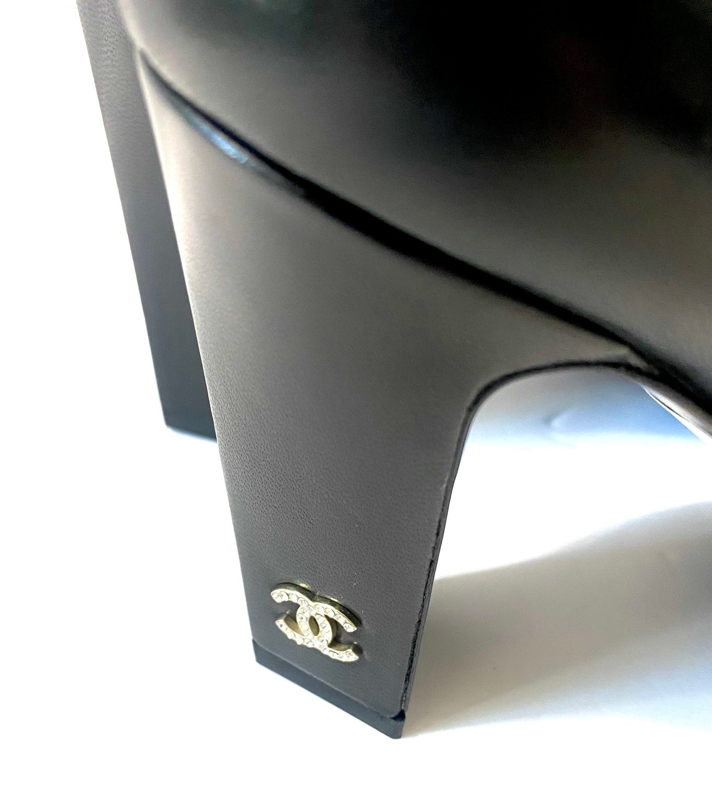 CHANEL CC LAMBSKIN LEATHER PUMPS