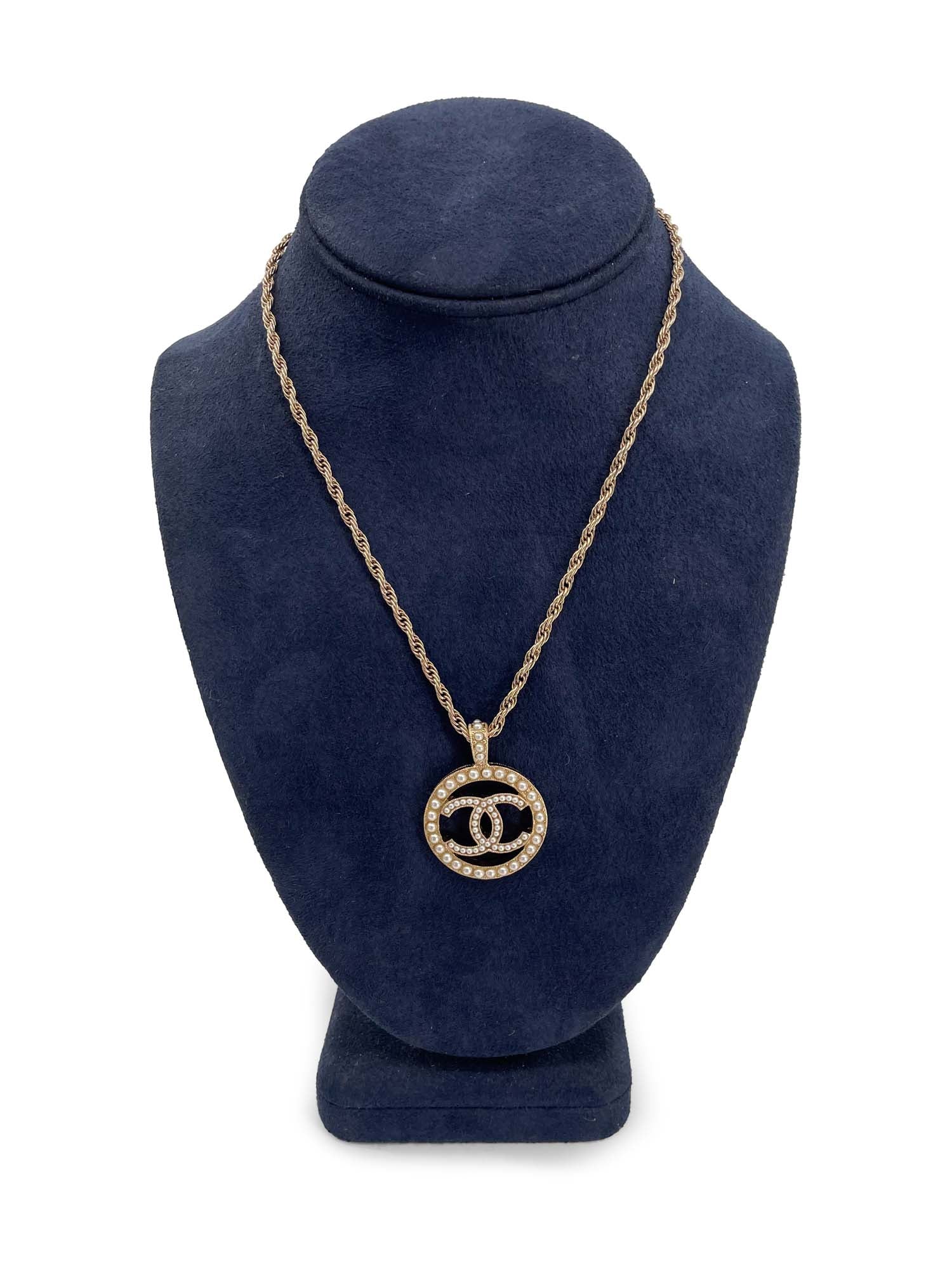 Chanel CC Logo Pearl Adjustable Necklace Gold