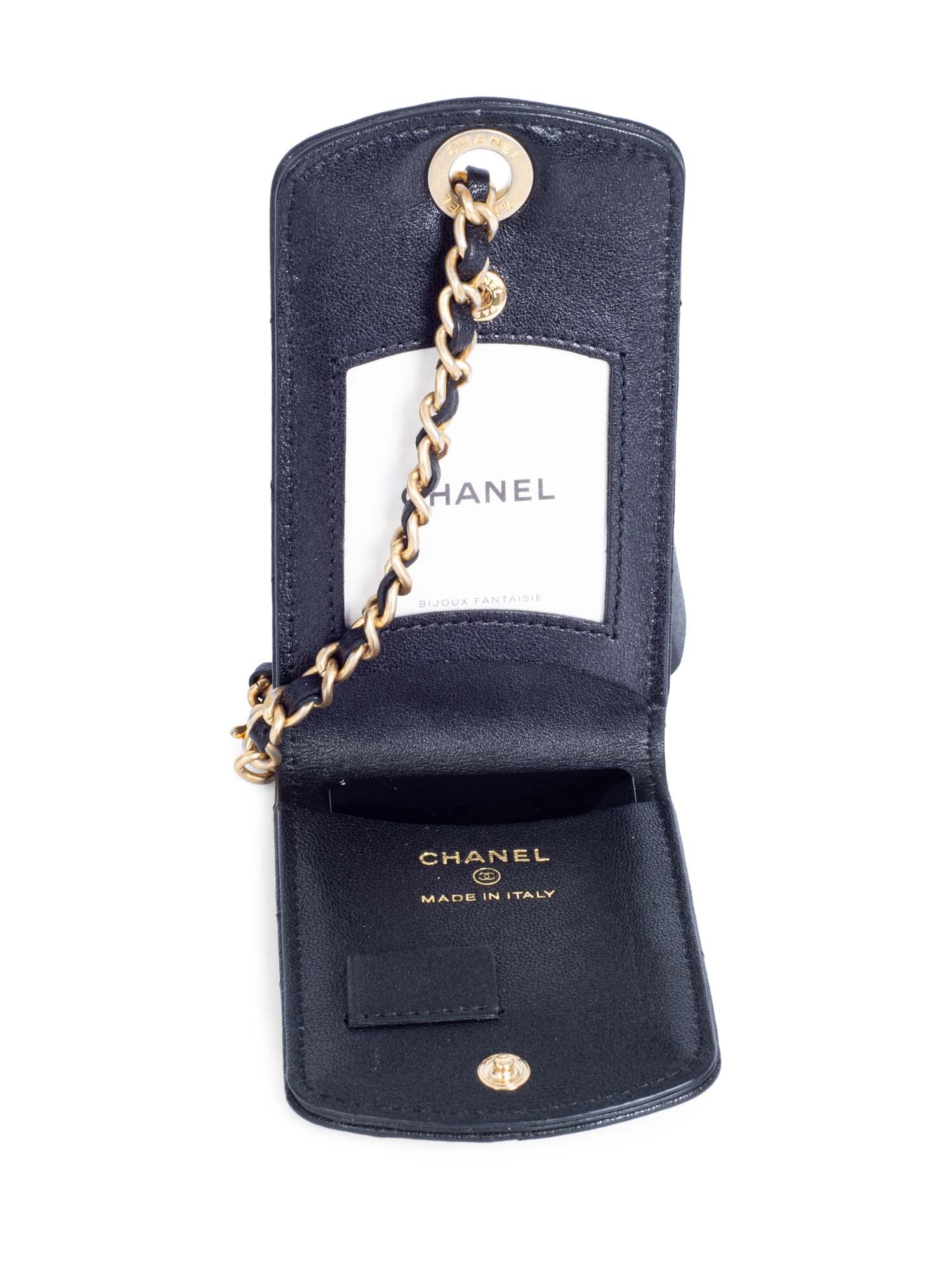 Chanel CC Logo Quilted Leather  Credit Card Wallet Black Gold