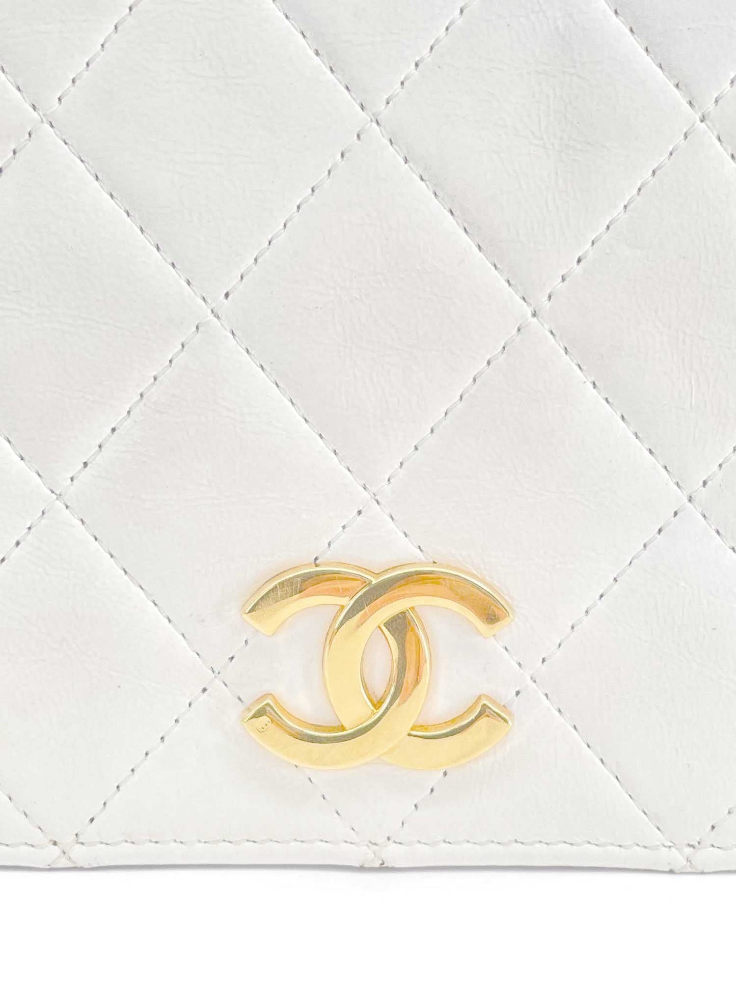 Chanel CC Logo Quilted Leather K Gold Plated Shoulder Bag White