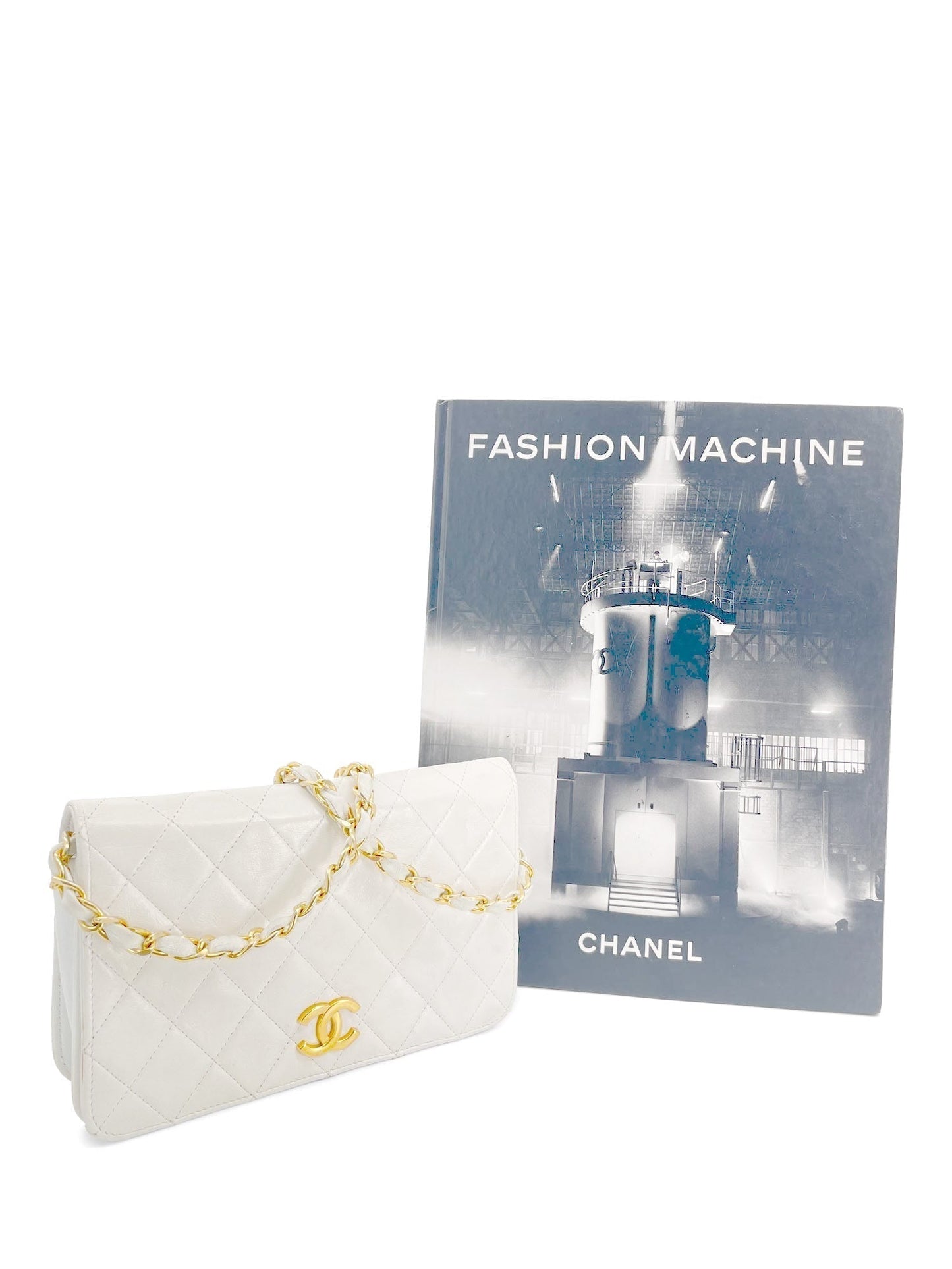 Chanel CC Logo Quilted Leather K Gold Plated Shoulder Bag White