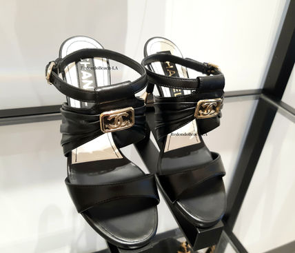 CHANEL CC LOGO LEATHER SLINGBACK SANDALS