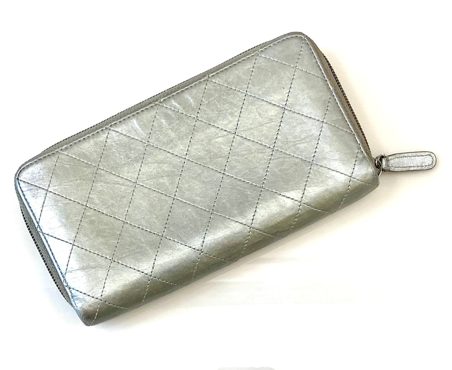 Chanel CC Quilted Lambskin Large Zip Wallet Handbag