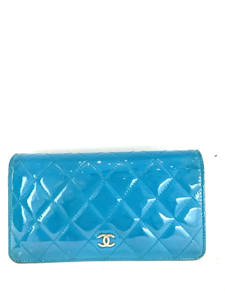 Chanel CC Quilted Patent Fold Wallet Handbag