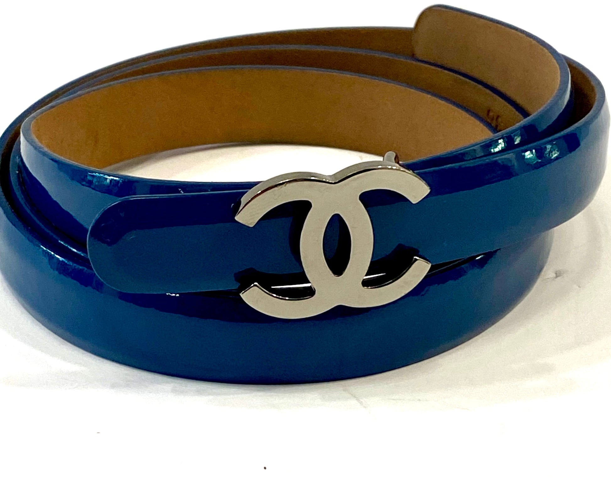Chanel Cc Glossy Patent Leather Belt Bag