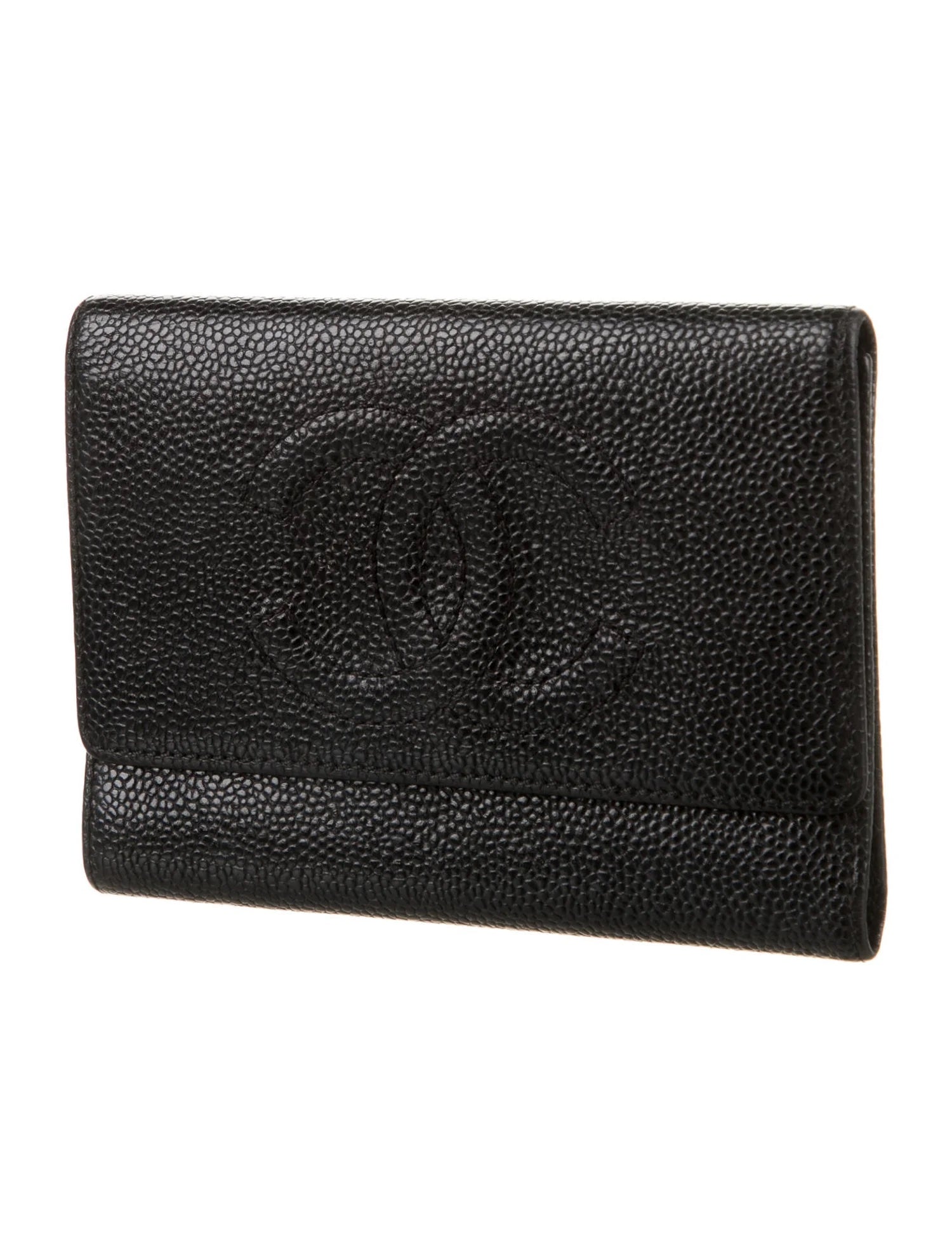 CHANEL   COCO CAVIAR TRI-FOLD WALLET