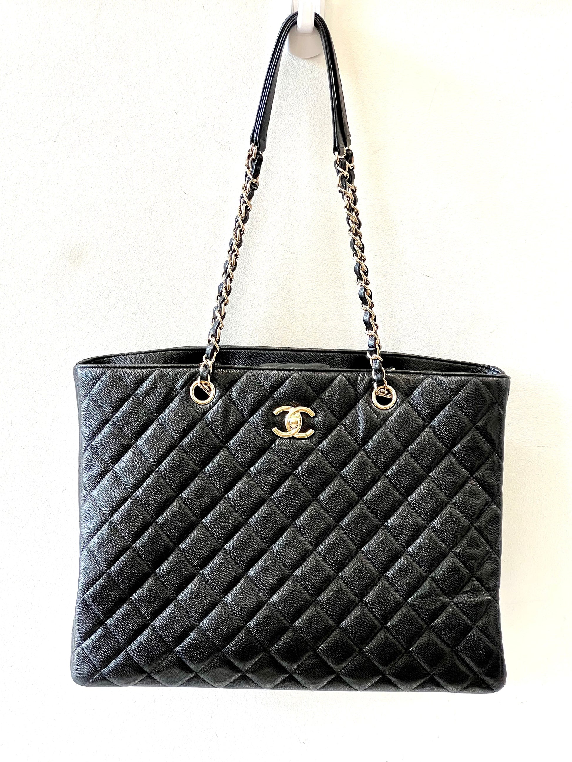 Chanel CAVIAR QUILTED GRAND SHOPPING -HS Tote Bag