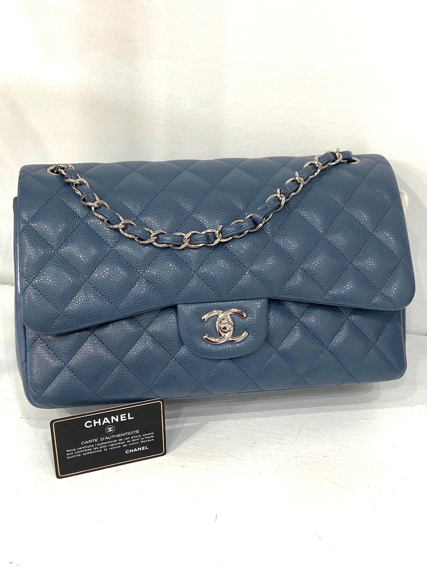 Chanel CAVIAR QUILTED JUMBO DOUBLE FLAP -HS Shoulder Bag
