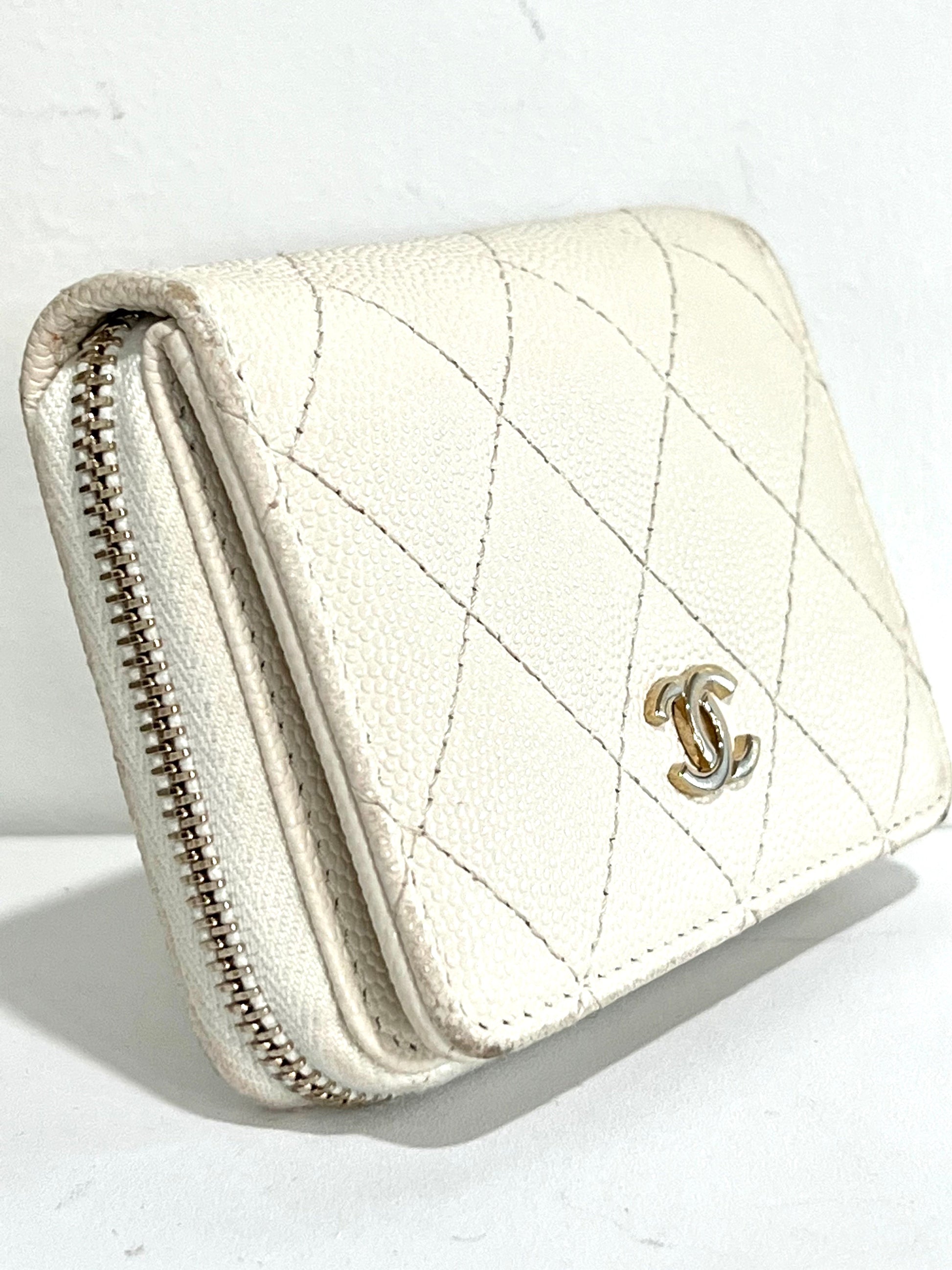 Chanel Caviar Quilted Small Zip Wallet Handbag
