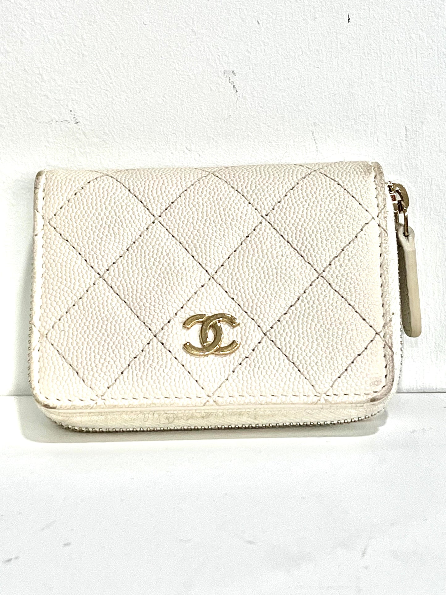 Chanel Caviar Quilted Small Zip Wallet Handbag