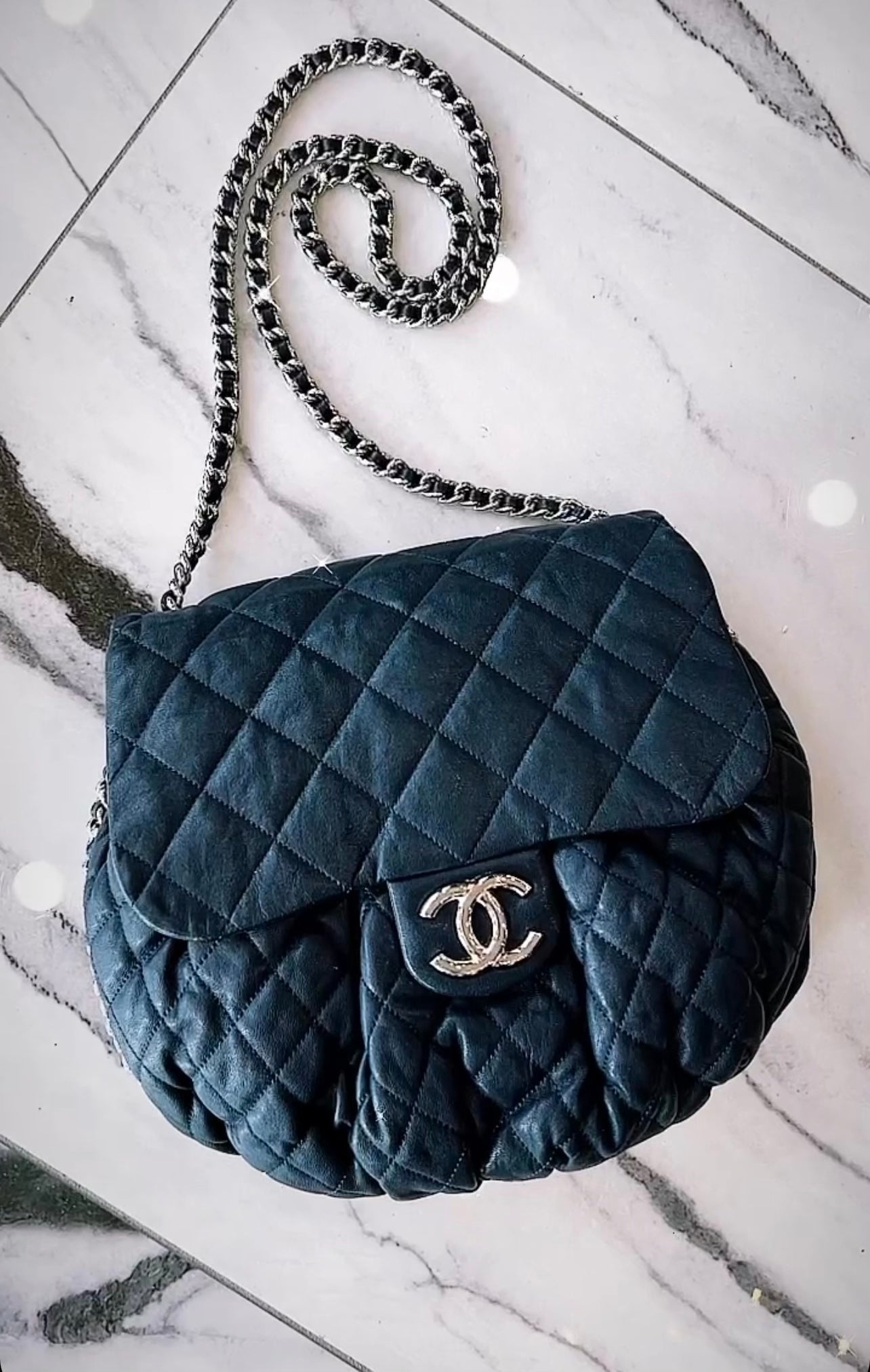 Chanel AROUND QUILTED LAMBSKIN FLAP Shoulder Bag