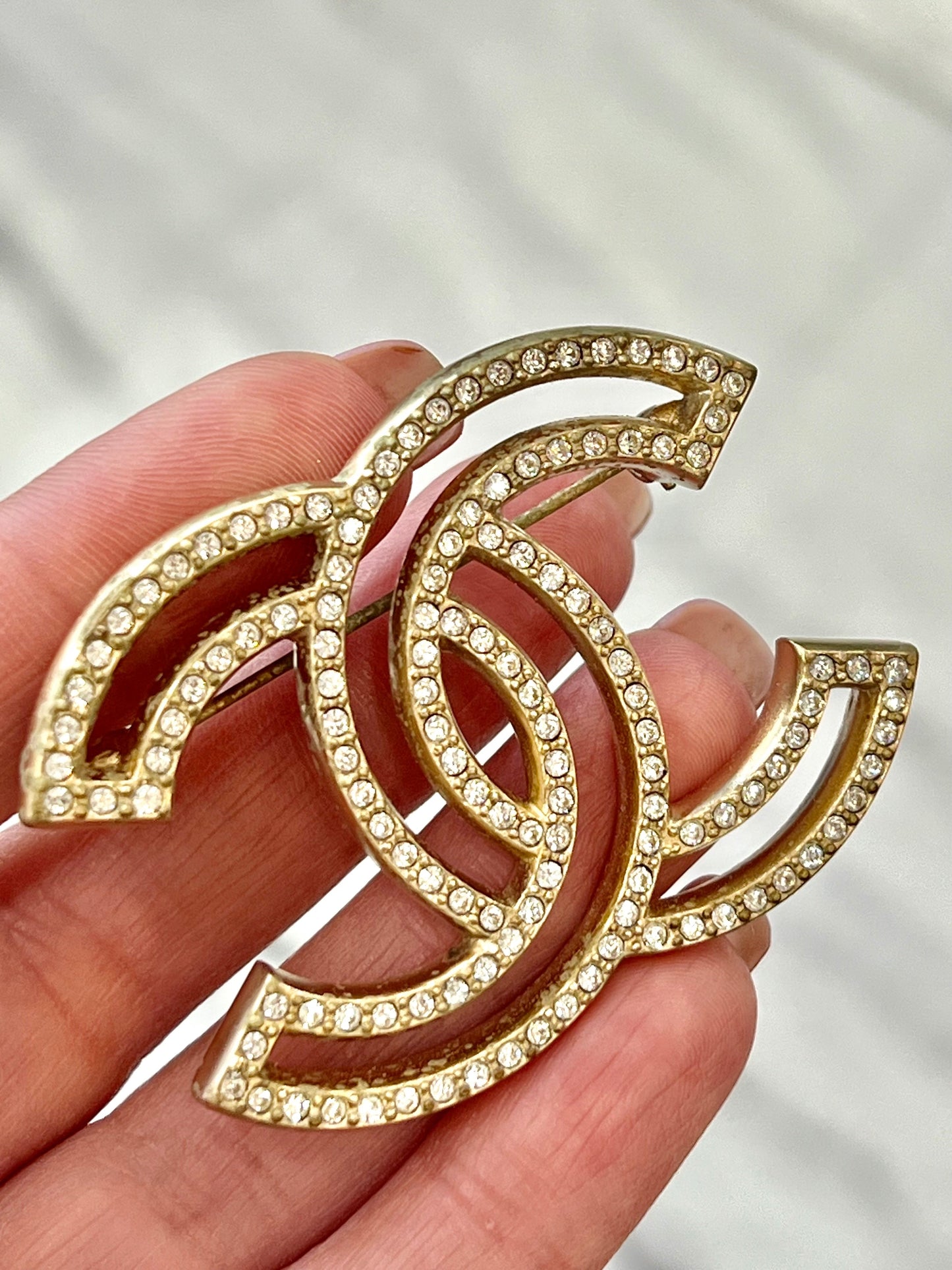 Chanel CRYSTAL CC LIGHT -TONE BROOCH Gold Handbag