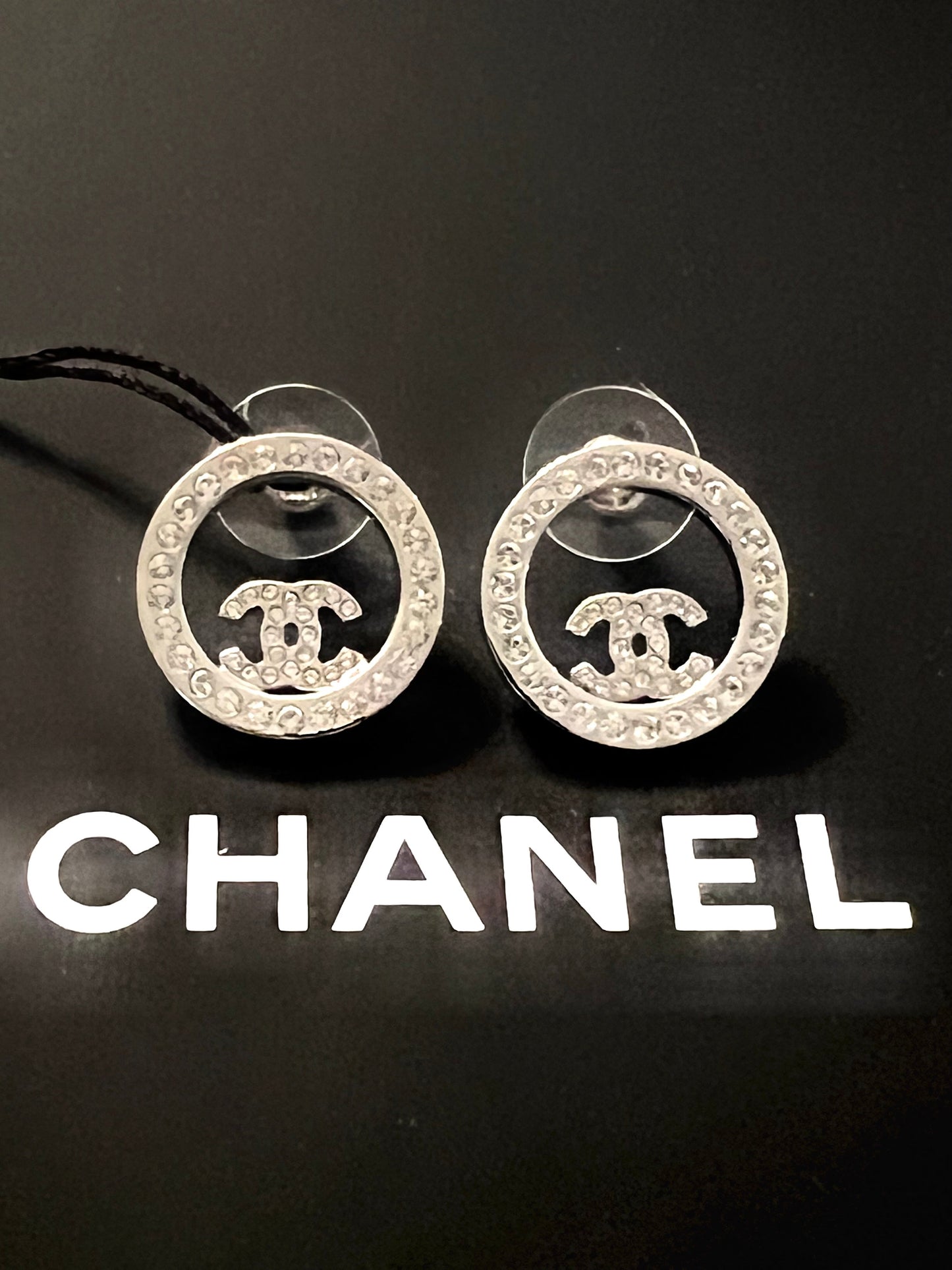 CHANEL CC CRYSTAL ROUND SILVER STUD EARRINGS