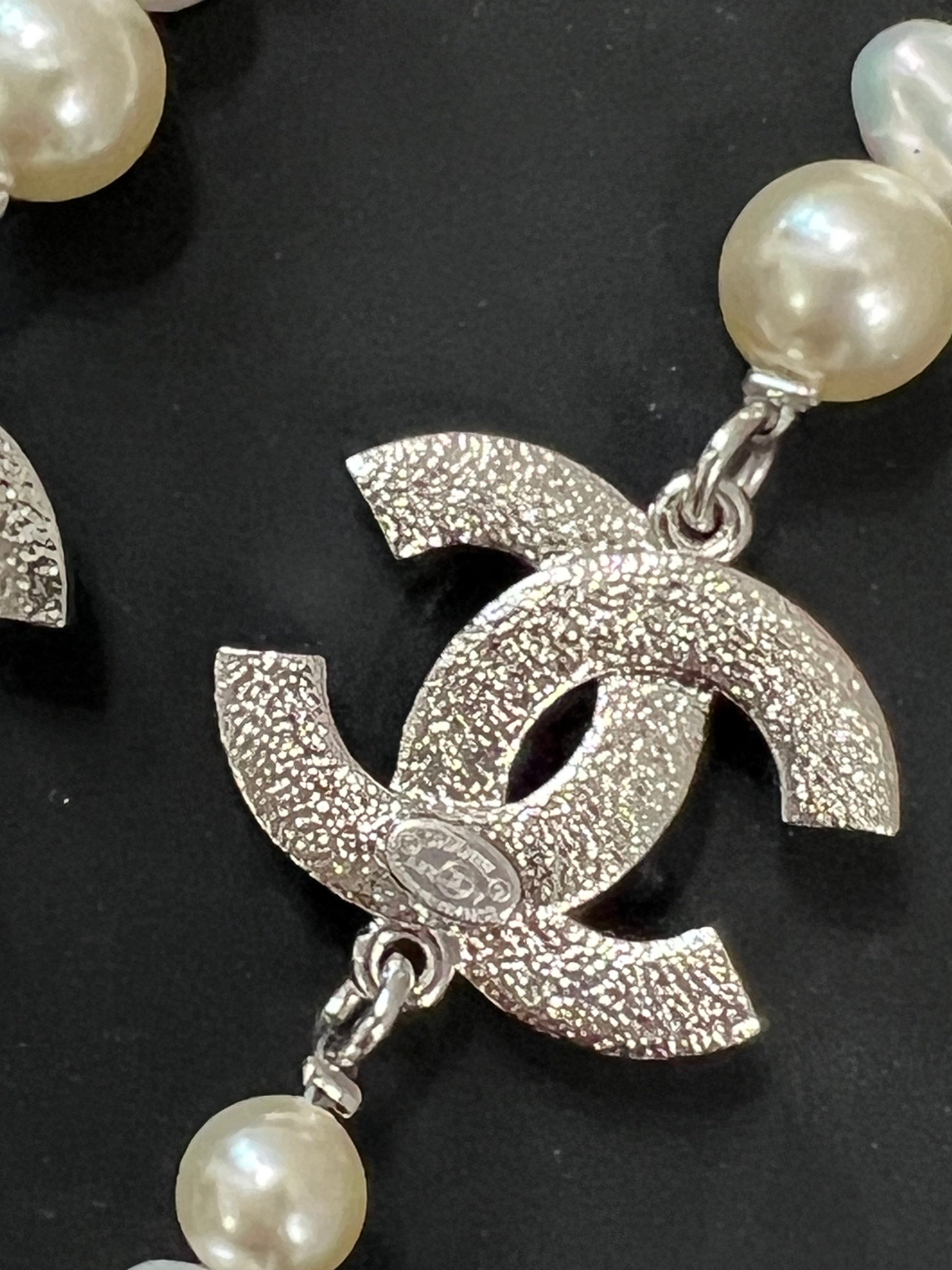 CHANEL FAUX PEARL CRYSTAL CC TASSLE NECKLACE/ BELT