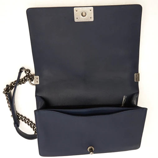 Chanel NAVY BOUCLE TWEED BOY FLAP Shoulder Bag